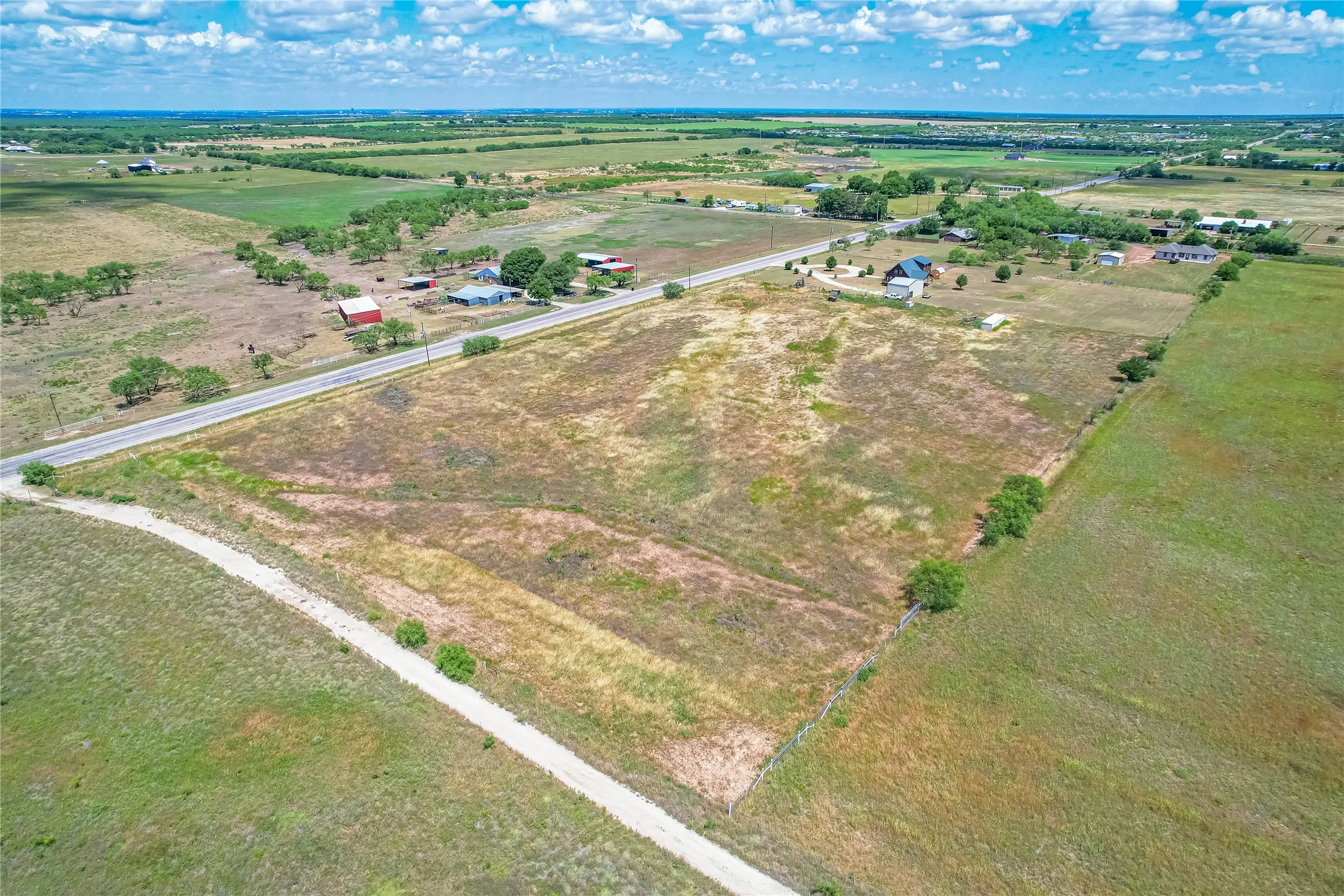 Single Family Residence For Sale in Callahan County , 5074 Fm 603, Clyde, Texas 79510, 4 Bedroom, 3 Bathroom, Garage spaces, 2,700 Sqft, built in 2009, mls#21308243, Real Estate Agent in Clyde, Homes For Sale in Callahan county, Homes For Sale in Clyde, Realtor in Clyde Texas, Real Estate Brokerage Independent Realty Texas, Luminita Cordes Realtor