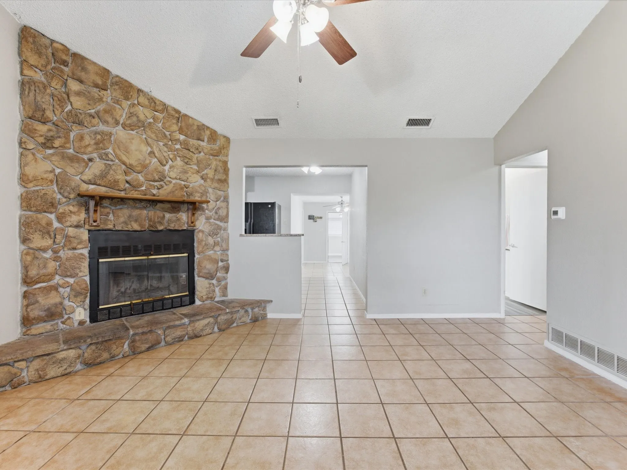 Single Family Residence For Sale in Parker County , 704 Land Of Goshen Drive, Springtown, Texas 76082, 3 Bedrooms, 2 Bathrooms, 2 Garage spaces, 1,520 Sqft, built in 1983, Price $379,989, mls#21313324, Real Estate Agent in Springtown, Homes For Sale in Parker county, Homes For Sale in Springtown, Realtor in Springtown Texas, Real Estate Brokerage Independent Realty Texas, Luminita Cordes Realtor