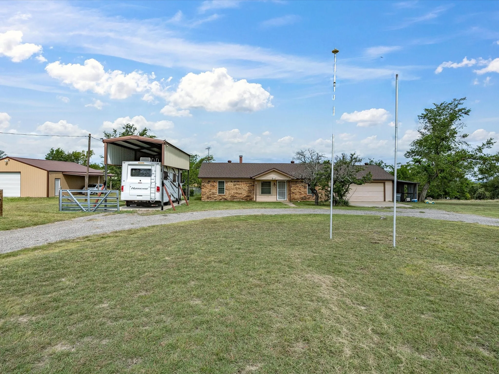 Single Family Residence For Sale in Parker County , 704 Land Of Goshen Drive, Springtown, Texas 76082, 3 Bedrooms, 2 Bathrooms, 2 Garage spaces, 1,520 Sqft, built in 1983, Price $379,989, mls#21313324, Real Estate Agent in Springtown, Homes For Sale in Parker county, Homes For Sale in Springtown, Realtor in Springtown Texas, Real Estate Brokerage Independent Realty Texas, Luminita Cordes Realtor