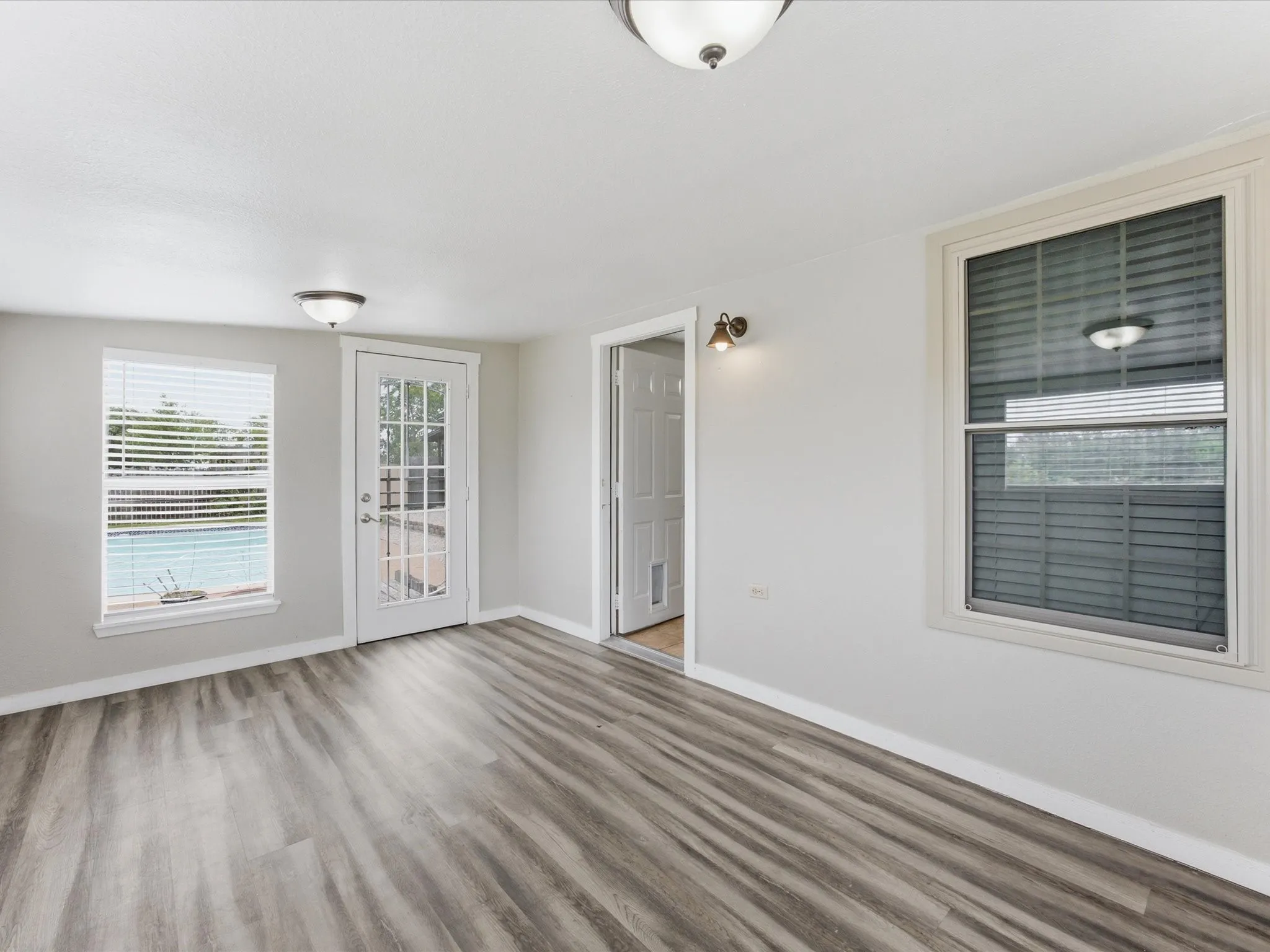 Single Family Residence For Sale in Parker County , 704 Land Of Goshen Drive, Springtown, Texas 76082, 3 Bedrooms, 2 Bathrooms, 2 Garage spaces, 1,520 Sqft, built in 1983, Price $379,989, mls#21313324, Real Estate Agent in Springtown, Homes For Sale in Parker county, Homes For Sale in Springtown, Realtor in Springtown Texas, Real Estate Brokerage Independent Realty Texas, Luminita Cordes Realtor