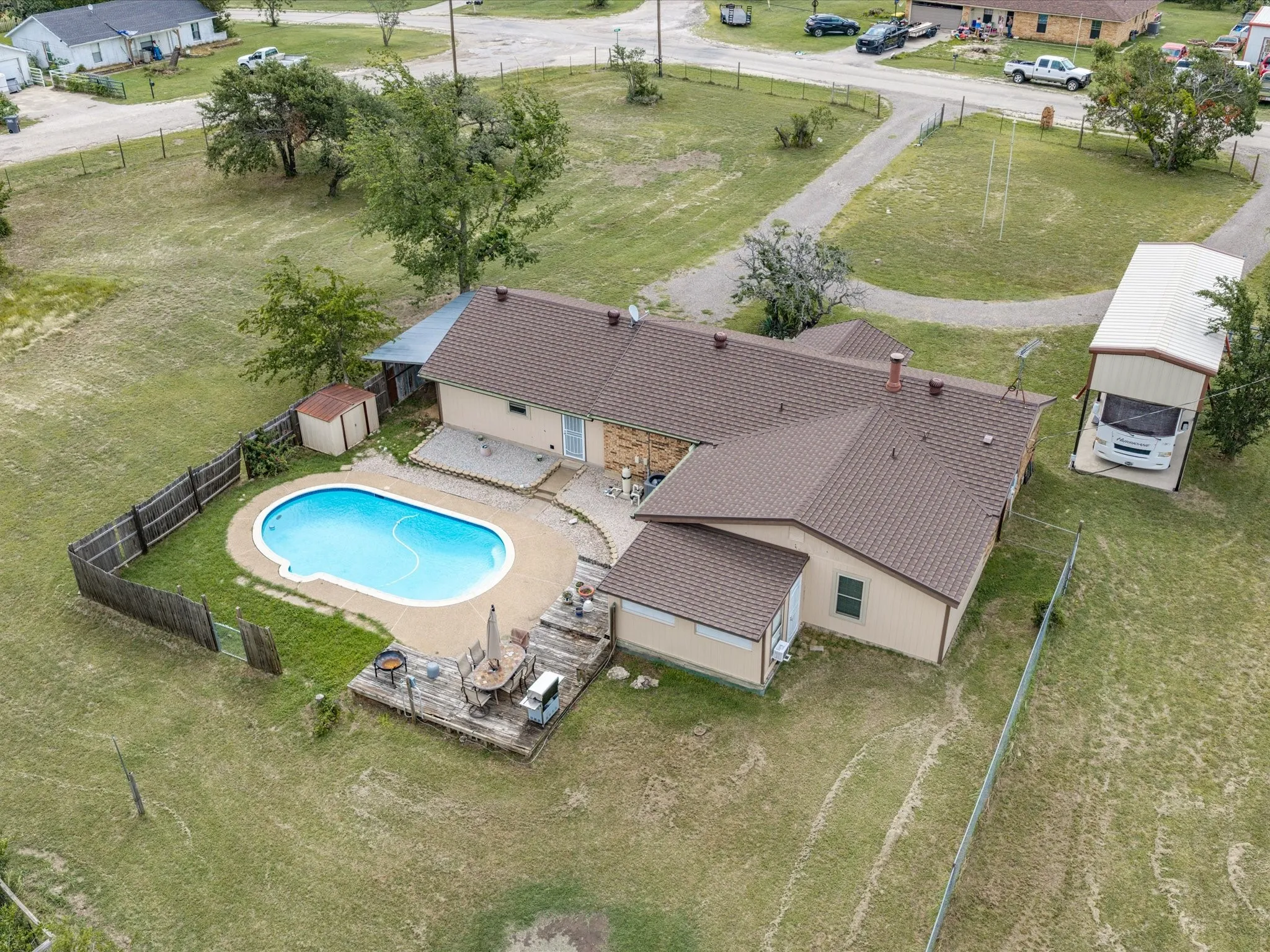Single Family Residence For Sale in Parker County , 704 Land Of Goshen Drive, Springtown, Texas 76082, 3 Bedrooms, 2 Bathrooms, 2 Garage spaces, 1,520 Sqft, built in 1983, Price $379,989, mls#21313324, Real Estate Agent in Springtown, Homes For Sale in Parker county, Homes For Sale in Springtown, Realtor in Springtown Texas, Real Estate Brokerage Independent Realty Texas, Luminita Cordes Realtor