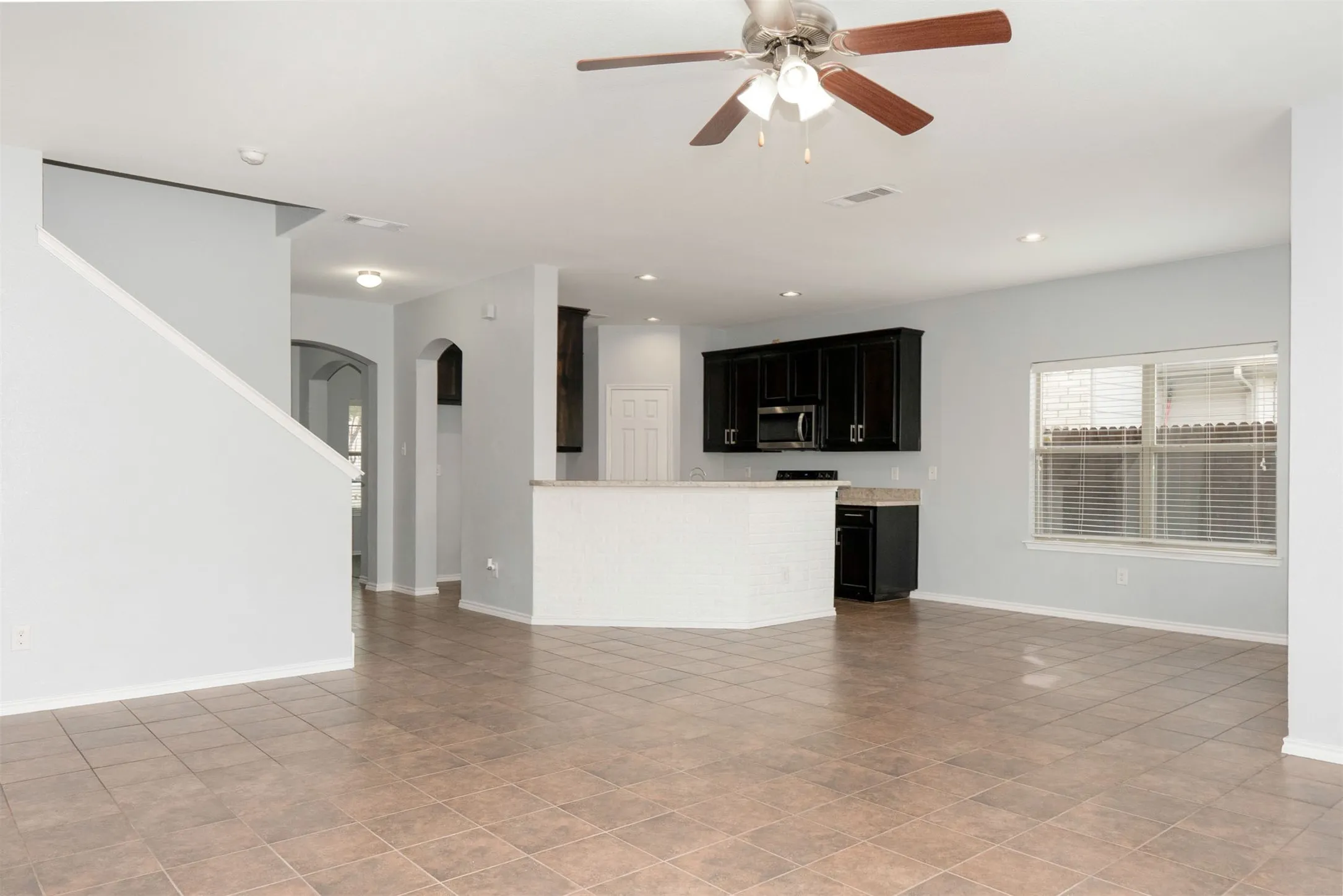 Single Family Residence For Sale in Tarrant County , 4117 Tiburon Street, Fort Worth, Texas 76106, 4 Bedroom, 3 Bathroom, 2 Garage spaces, 2,863 Sqft, built in 2013, mls#21313510, Real Estate Agent in Fort Worth, Homes For Sale in Tarrant county, Homes For Sale in Fort Worth, Realtor in Fort Worth Texas, Real Estate Brokerage Independent Realty Texas, Luminita Cordes Realtor