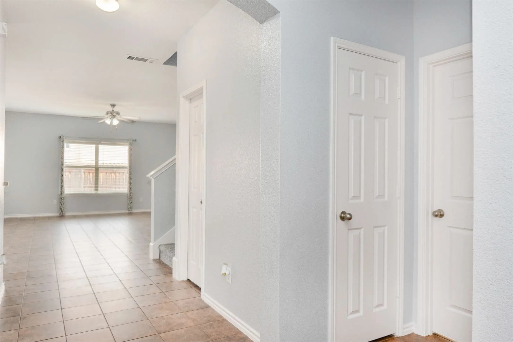 Single Family Residence For Sale in Tarrant County , 4117 Tiburon Street, Fort Worth, Texas 76106, 4 Bedroom, 3 Bathroom, 2 Garage spaces, 2,863 Sqft, built in 2013, mls#21313510, Real Estate Agent in Fort Worth, Homes For Sale in Tarrant county, Homes For Sale in Fort Worth, Realtor in Fort Worth Texas, Real Estate Brokerage Independent Realty Texas, Luminita Cordes Realtor