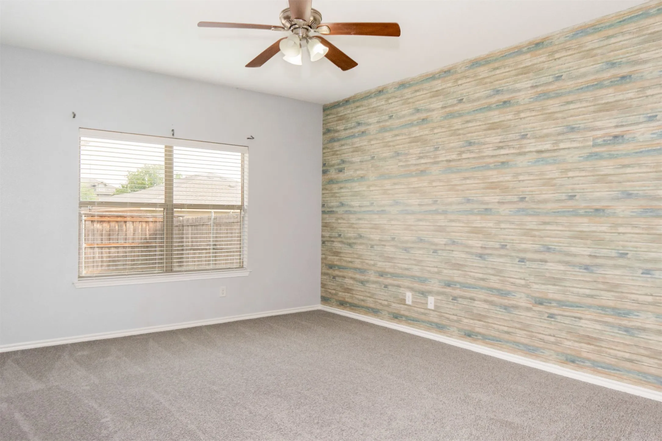 Single Family Residence For Sale in Tarrant County , 4117 Tiburon Street, Fort Worth, Texas 76106, 4 Bedroom, 3 Bathroom, 2 Garage spaces, 2,863 Sqft, built in 2013, mls#21313510, Real Estate Agent in Fort Worth, Homes For Sale in Tarrant county, Homes For Sale in Fort Worth, Realtor in Fort Worth Texas, Real Estate Brokerage Independent Realty Texas, Luminita Cordes Realtor
