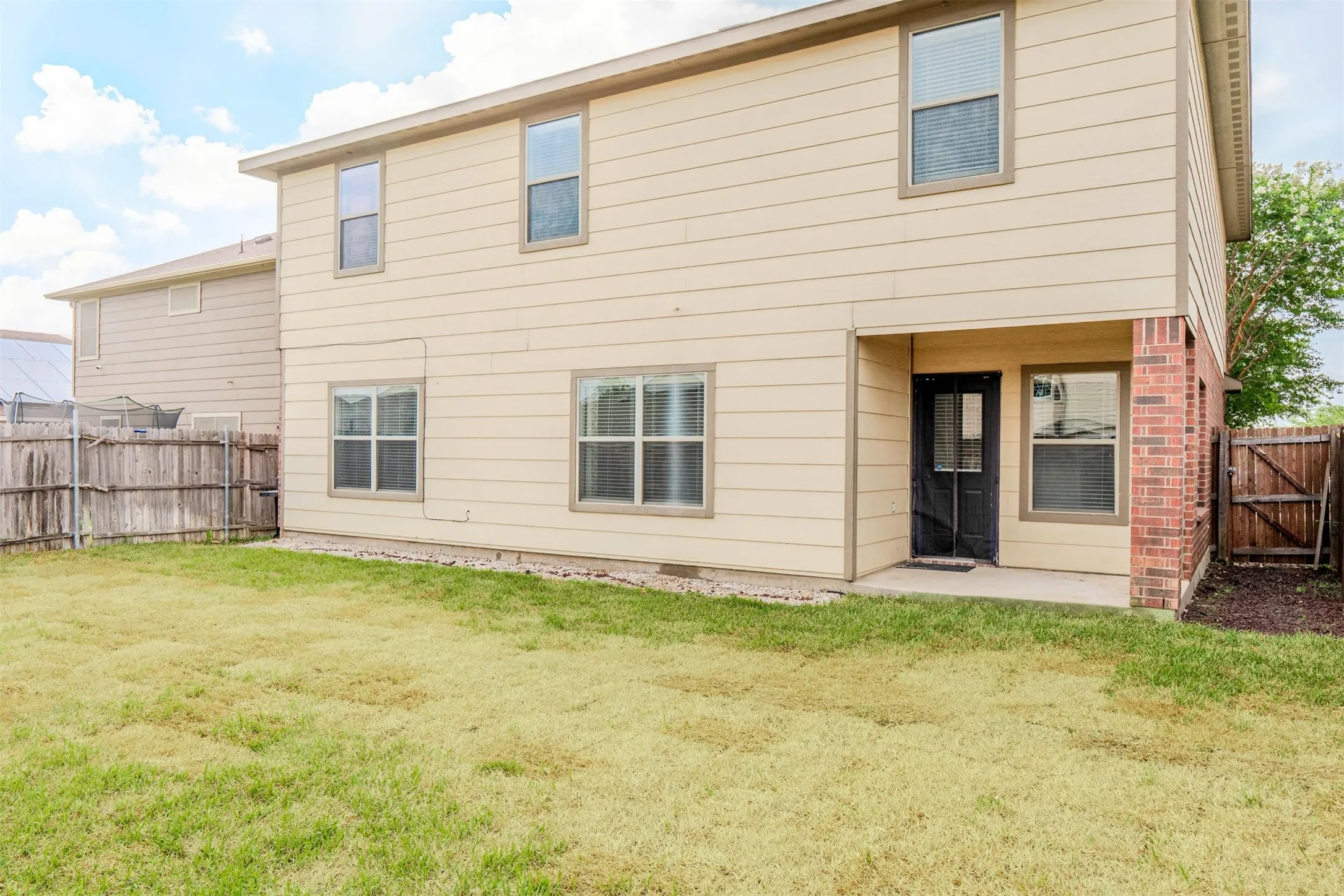 Single Family Residence For Sale in Tarrant County , 4117 Tiburon Street, Fort Worth, Texas 76106, 4 Bedroom, 3 Bathroom, 2 Garage spaces, 2,863 Sqft, built in 2013, mls#21313510, Real Estate Agent in Fort Worth, Homes For Sale in Tarrant county, Homes For Sale in Fort Worth, Realtor in Fort Worth Texas, Real Estate Brokerage Independent Realty Texas, Luminita Cordes Realtor