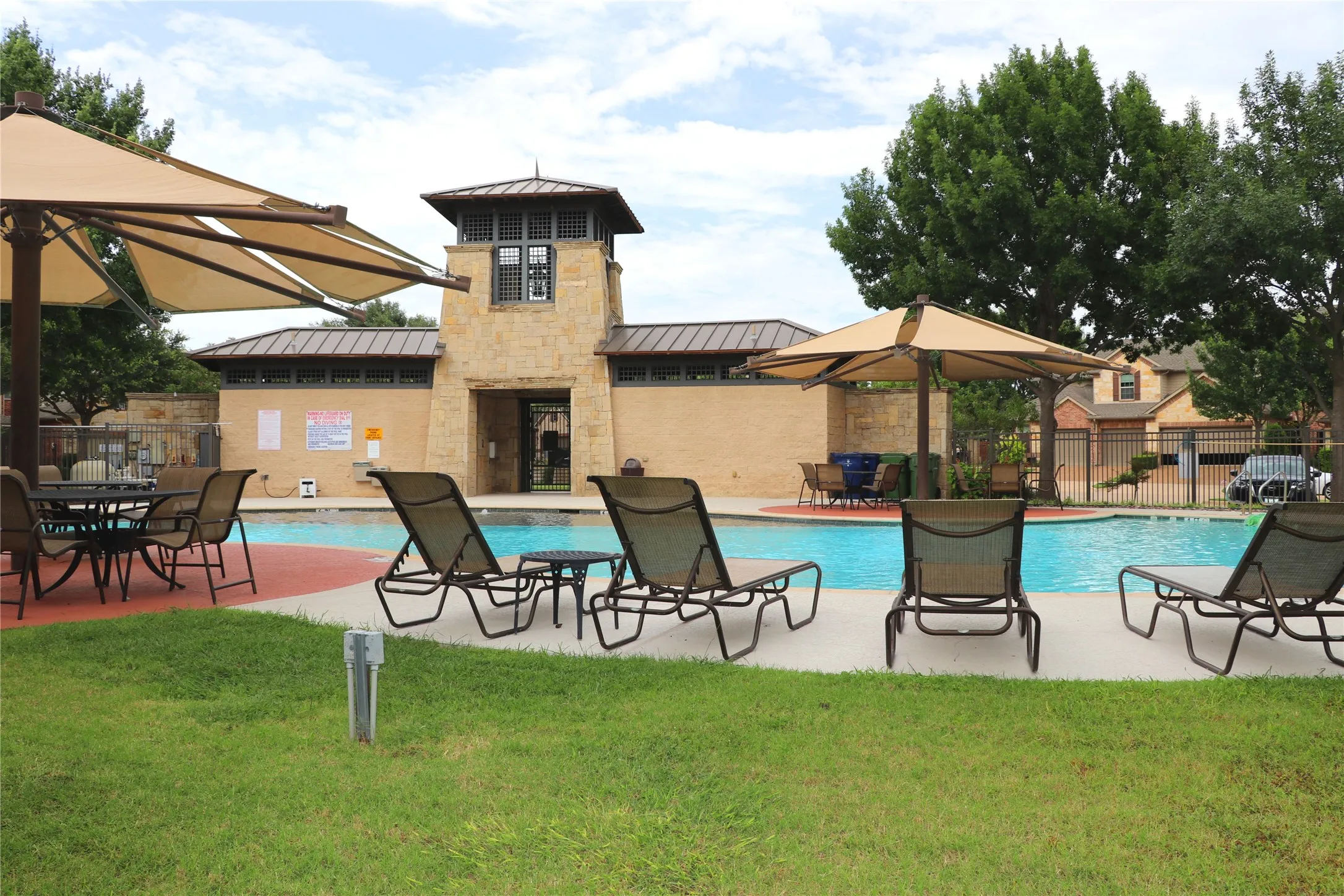 Community pool