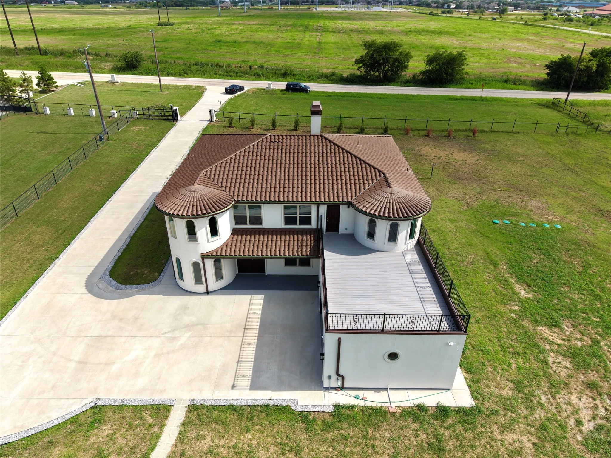 Single Family Residence For Sale in Denton County , 4450 E Masch Branch Road, Krum, Texas 76249, 5 Bedroom, 5 Bathroom, 2 Garage spaces, 3,668 Sqft, built in 2024, mls#21312705, Real Estate Agent in Krum, Homes For Sale in Denton county, Homes For Sale in Krum, Realtor in Krum Texas, Real Estate Brokerage Independent Realty Texas, Luminita Cordes Realtor