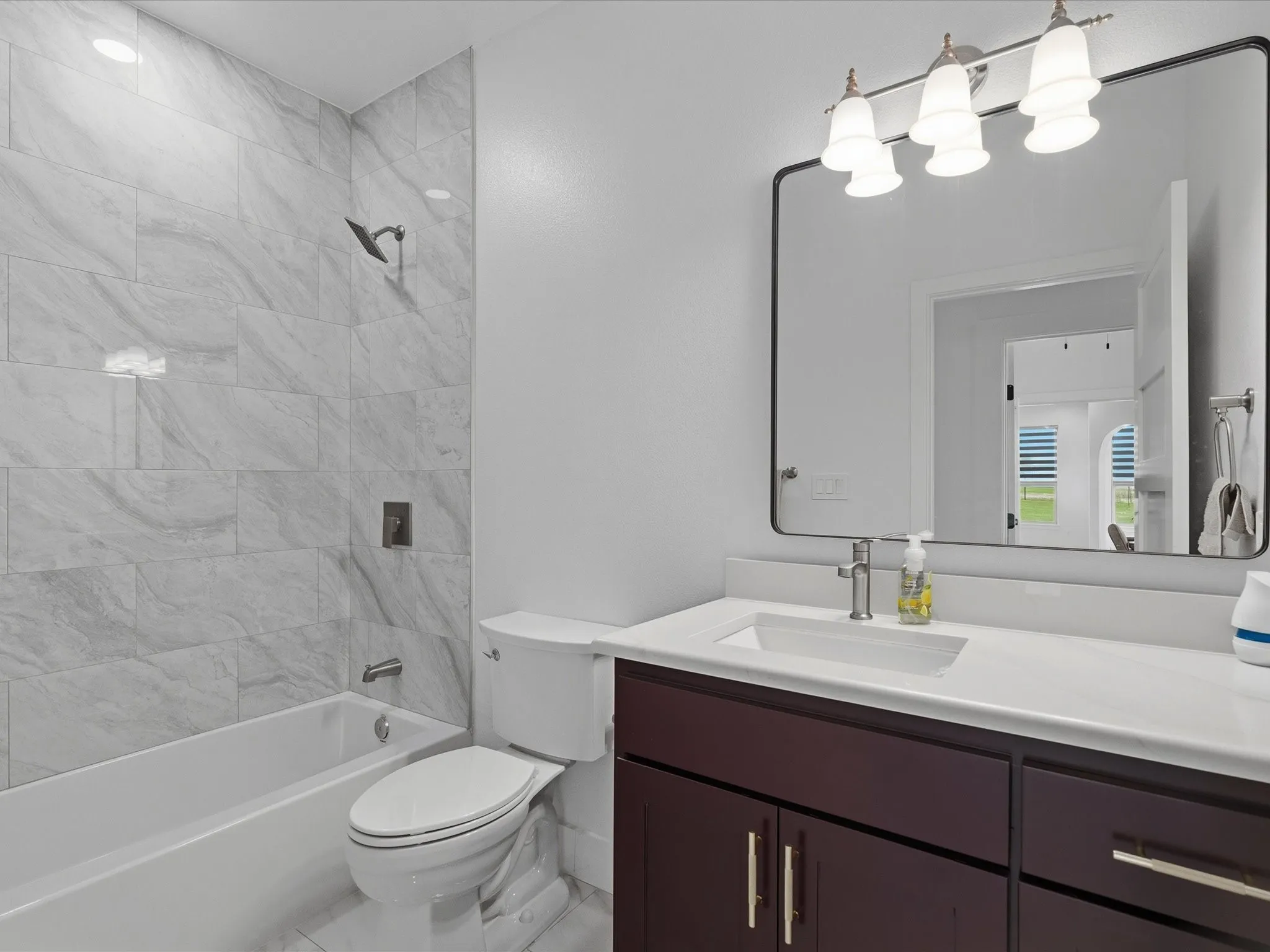 Single Family Residence For Sale in Denton County , 4450 E Masch Branch Road, Krum, Texas 76249, 5 Bedroom, 5 Bathroom, 2 Garage spaces, 3,668 Sqft, built in 2024, mls#21312705, Real Estate Agent in Krum, Homes For Sale in Denton county, Homes For Sale in Krum, Realtor in Krum Texas, Real Estate Brokerage Independent Realty Texas, Luminita Cordes Realtor