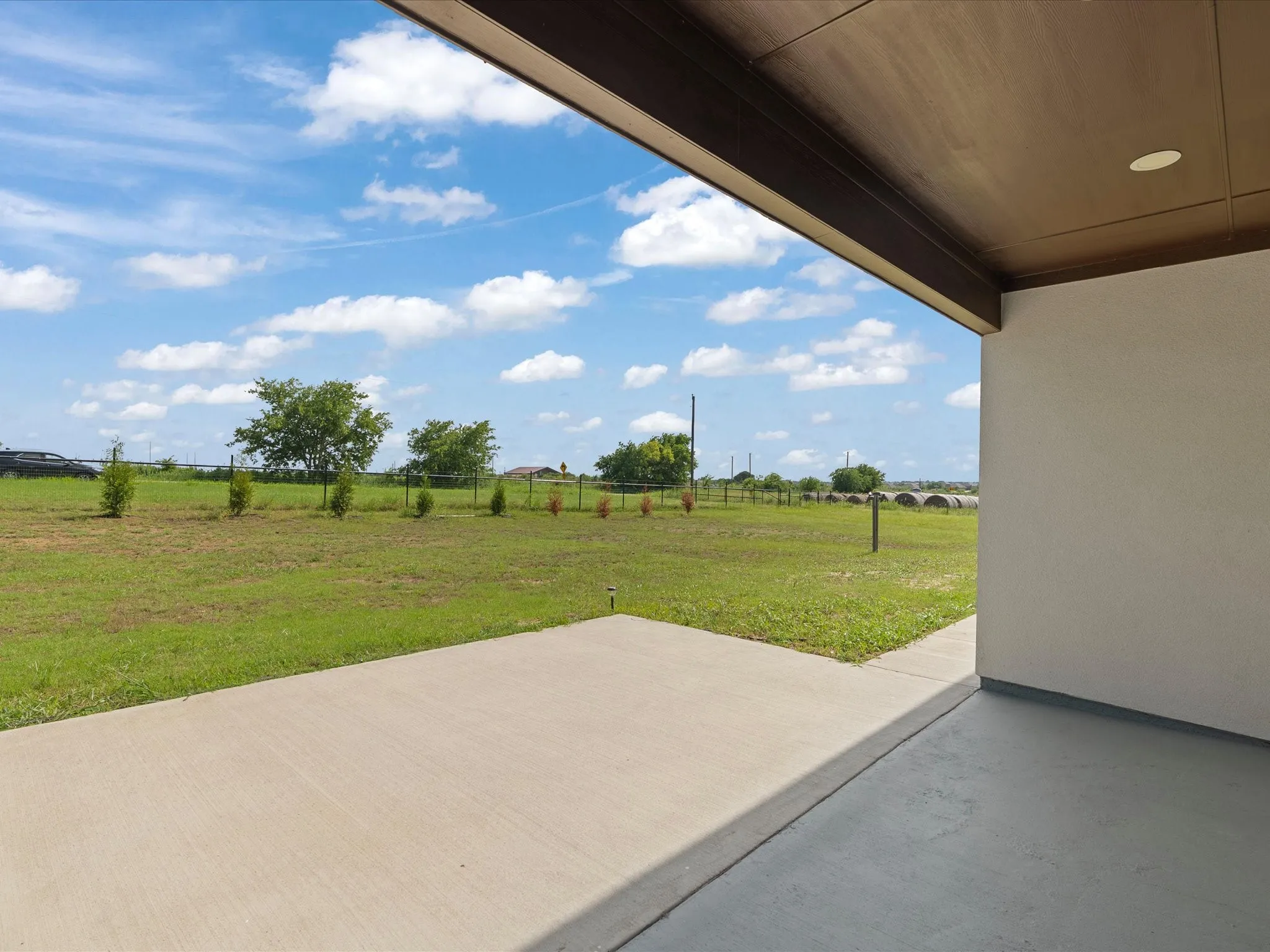 Single Family Residence For Sale in Denton County , 4450 E Masch Branch Road, Krum, Texas 76249, 5 Bedroom, 5 Bathroom, 2 Garage spaces, 3,668 Sqft, built in 2024, mls#21312705, Real Estate Agent in Krum, Homes For Sale in Denton county, Homes For Sale in Krum, Realtor in Krum Texas, Real Estate Brokerage Independent Realty Texas, Luminita Cordes Realtor