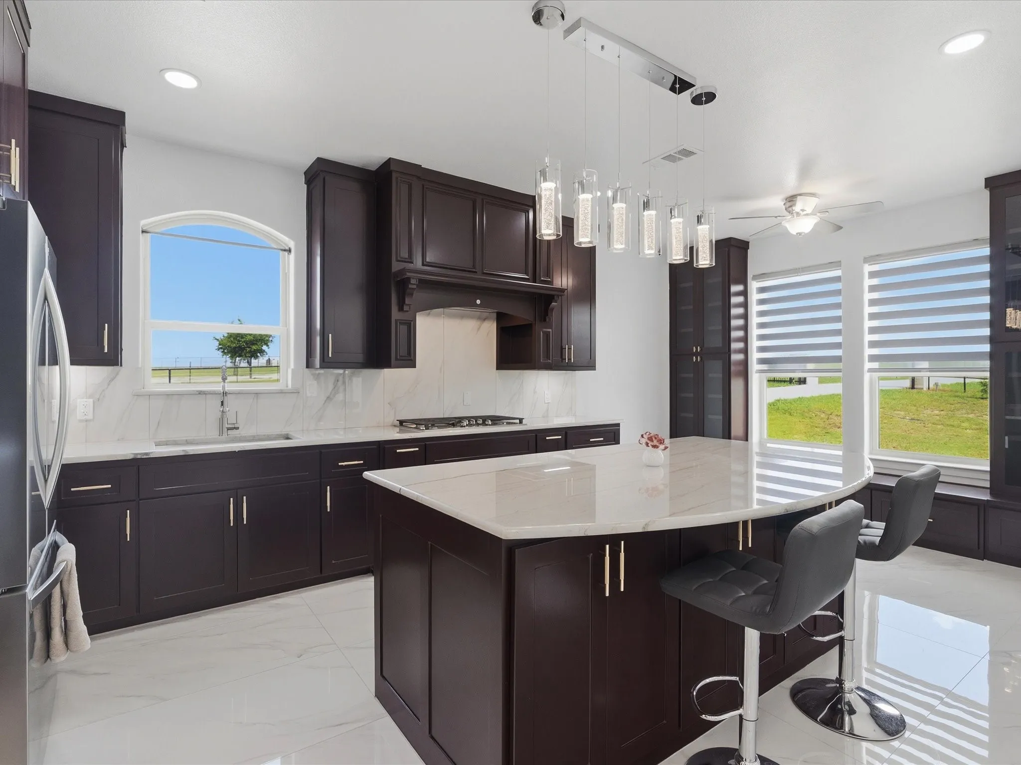 Single Family Residence For Sale in Denton County , 4450 E Masch Branch Road, Krum, Texas 76249, 5 Bedroom, 5 Bathroom, 2 Garage spaces, 3,668 Sqft, built in 2024, mls#21312705, Real Estate Agent in Krum, Homes For Sale in Denton county, Homes For Sale in Krum, Realtor in Krum Texas, Real Estate Brokerage Independent Realty Texas, Luminita Cordes Realtor