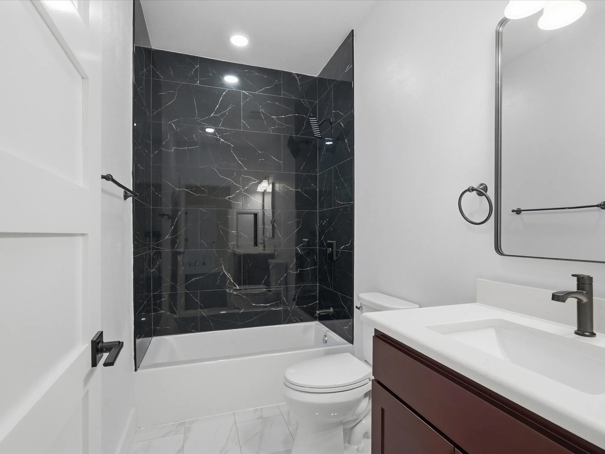 Single Family Residence For Sale in Denton County , 4450 E Masch Branch Road, Krum, Texas 76249, 5 Bedroom, 5 Bathroom, 2 Garage spaces, 3,668 Sqft, built in 2024, mls#21312705, Real Estate Agent in Krum, Homes For Sale in Denton county, Homes For Sale in Krum, Realtor in Krum Texas, Real Estate Brokerage Independent Realty Texas, Luminita Cordes Realtor
