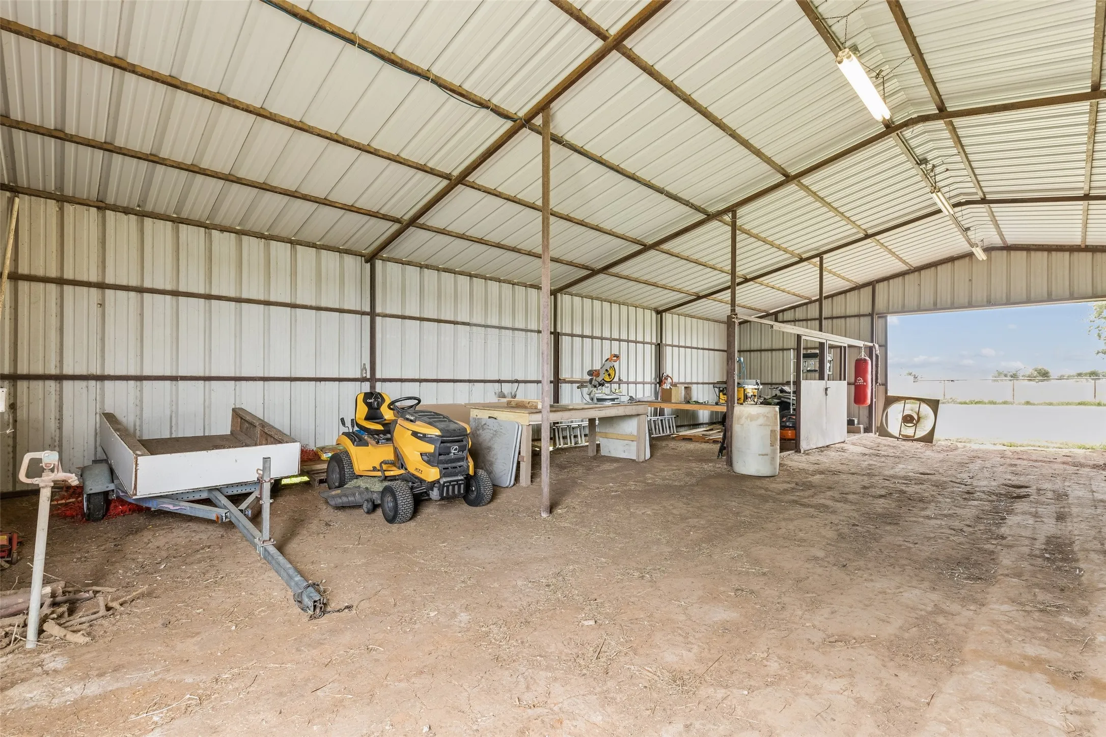 Single Family Residence For Sale in Wise County , 534 Conestoga Trail, Rhome, Texas 76078, 3 Bedroom, 2 Bathroom, Garage spaces, 1,765 Sqft, built in 1994, mls#21311883, Real Estate Agent in Rhome, Homes For Sale in Wise county, Homes For Sale in Rhome, Realtor in Rhome Texas, Real Estate Brokerage Independent Realty Texas, Luminita Cordes Realtor
