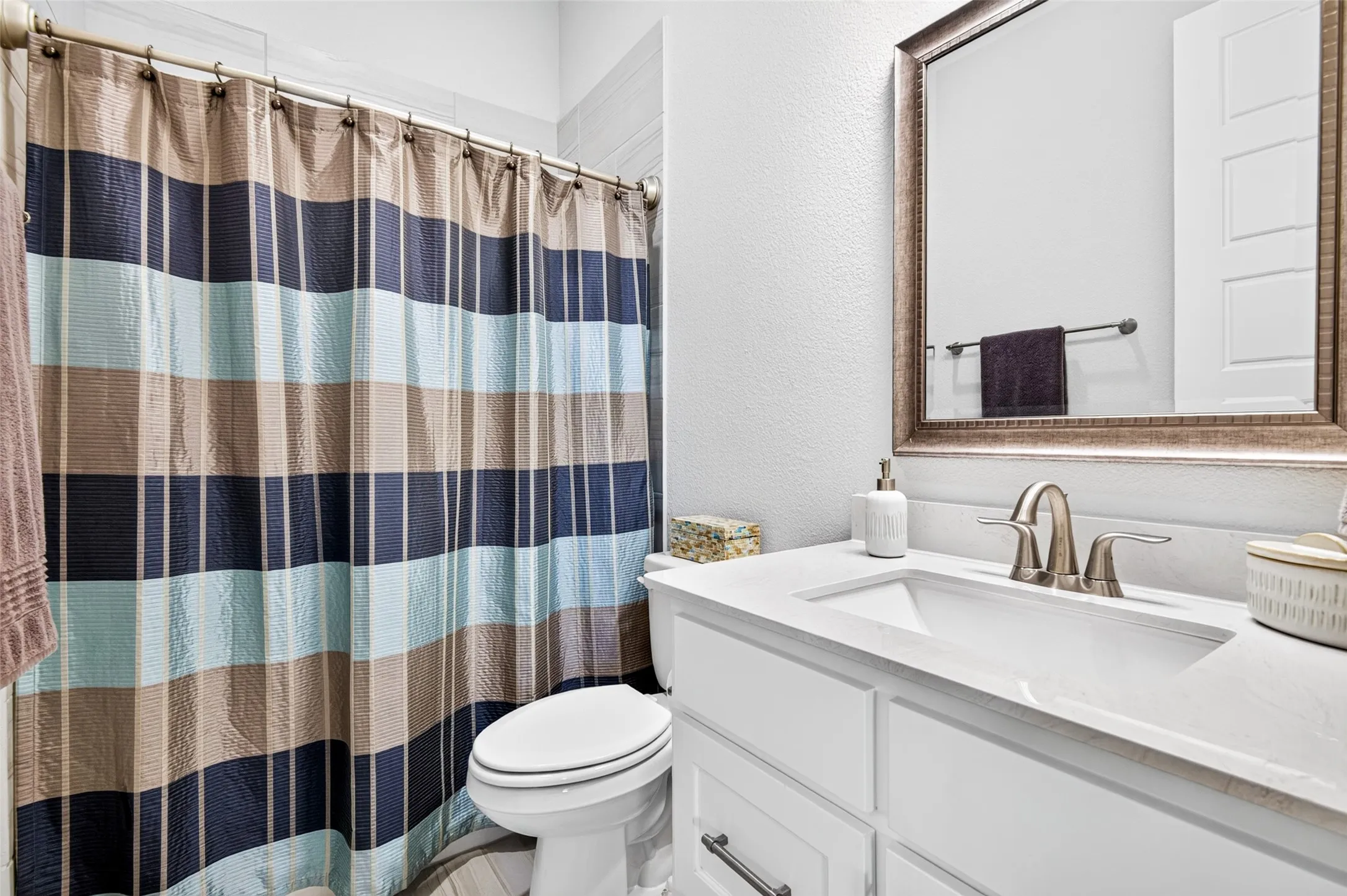 Single Family Residence For Sale in Collin County , 2170 Ivywood Lane, Prosper, Texas 75078, 4 Bedroom, 5 Bathroom, 3 Garage spaces, 3,676 Sqft, built in 2021, mls#21313734, Real Estate Agent in Prosper, Homes For Sale in Collin county, Homes For Sale in Prosper, Realtor in Prosper Texas, Real Estate Brokerage Independent Realty Texas, Luminita Cordes Realtor