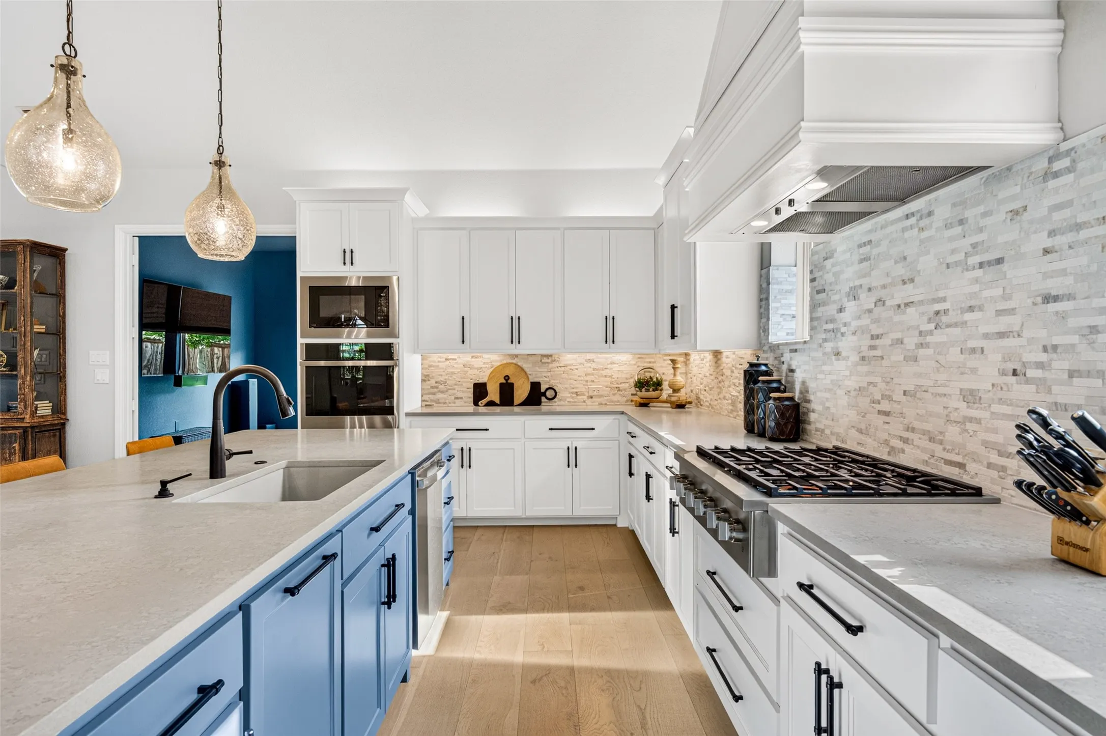 Single Family Residence For Sale in Collin County , 2170 Ivywood Lane, Prosper, Texas 75078, 4 Bedroom, 5 Bathroom, 3 Garage spaces, 3,676 Sqft, built in 2021, mls#21313734, Real Estate Agent in Prosper, Homes For Sale in Collin county, Homes For Sale in Prosper, Realtor in Prosper Texas, Real Estate Brokerage Independent Realty Texas, Luminita Cordes Realtor