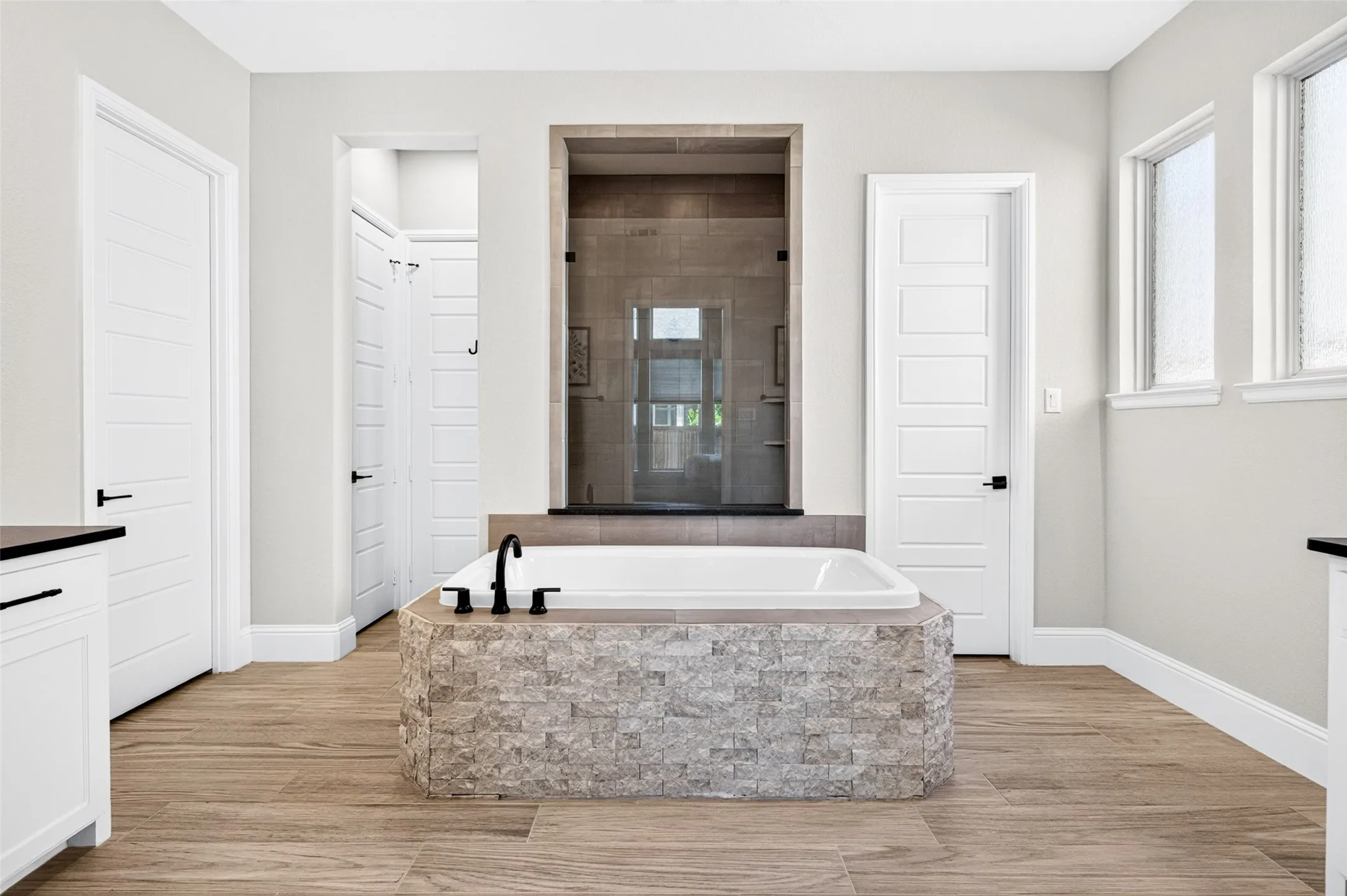 Single Family Residence For Sale in Collin County , 2170 Ivywood Lane, Prosper, Texas 75078, 4 Bedroom, 5 Bathroom, 3 Garage spaces, 3,676 Sqft, built in 2021, mls#21313734, Real Estate Agent in Prosper, Homes For Sale in Collin county, Homes For Sale in Prosper, Realtor in Prosper Texas, Real Estate Brokerage Independent Realty Texas, Luminita Cordes Realtor