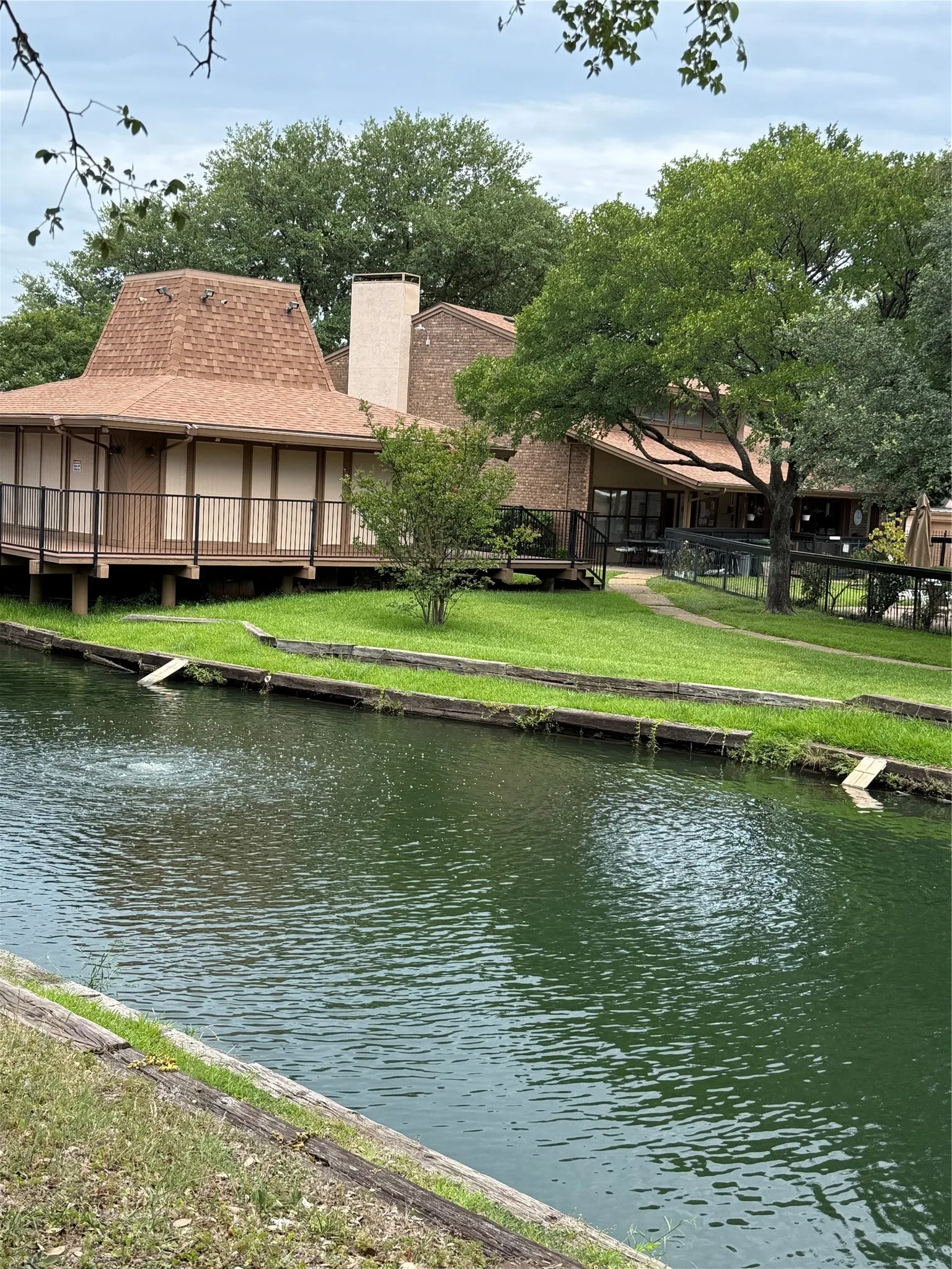 Clubhouse & pond