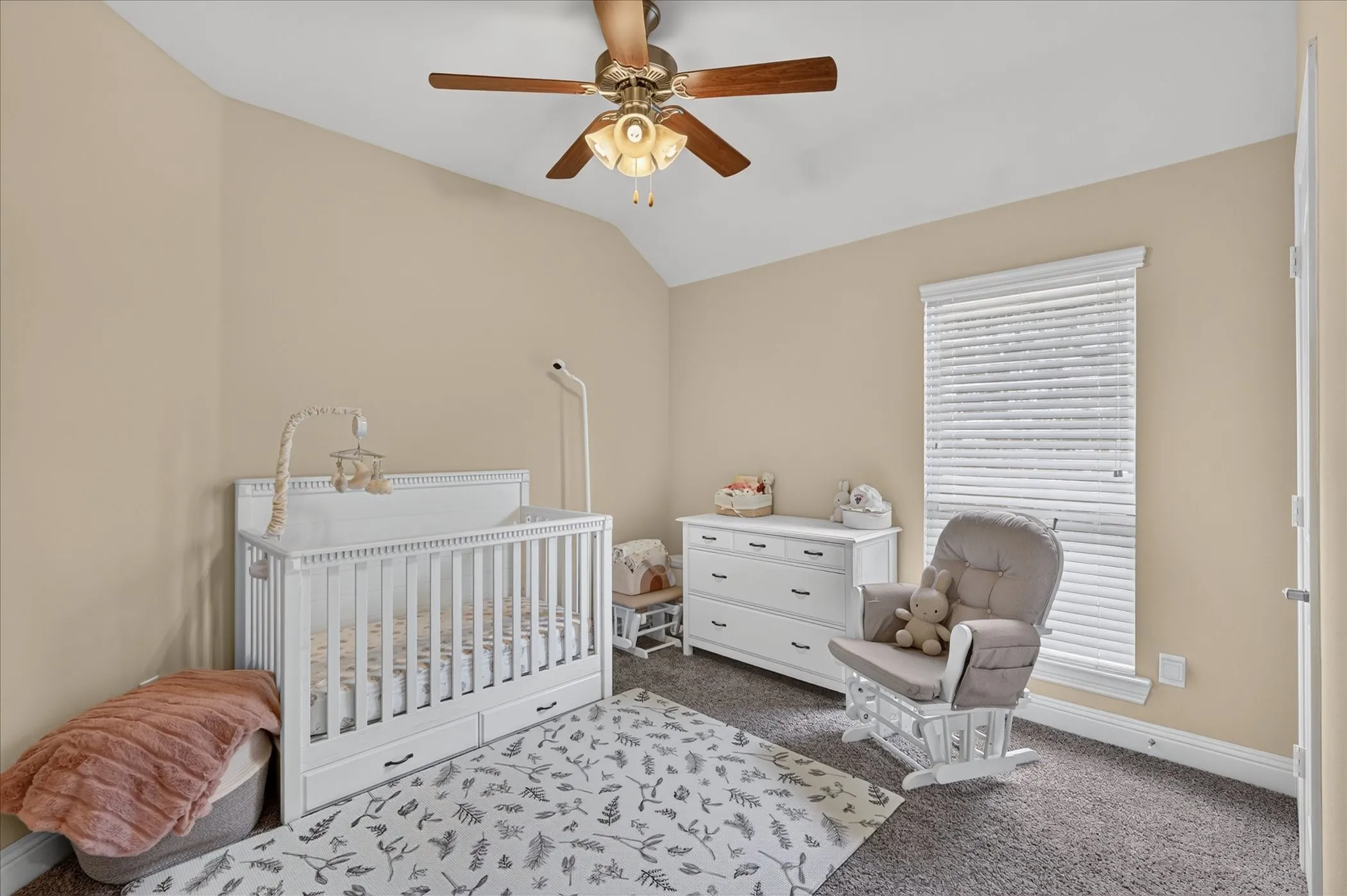 Single Family Residence For Sale in Denton County , 12613 Capri Drive, Frisco, Texas 75036, 3 Bedroom, 2 Bathroom, 2 Garage spaces, 1,882 Sqft, built in 2017, mls#21311574, Real Estate Agent in Frisco, Homes For Sale in Denton county, Homes For Sale in Frisco, Realtor in Frisco Texas, Real Estate Brokerage Independent Realty Texas, Luminita Cordes Realtor