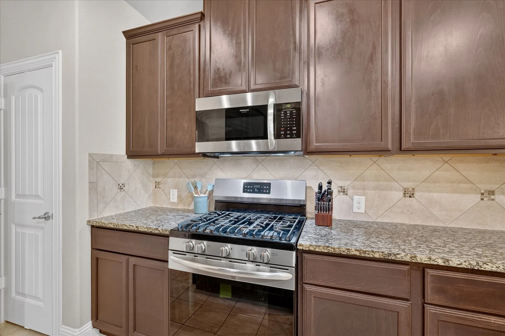 Gas cooktop