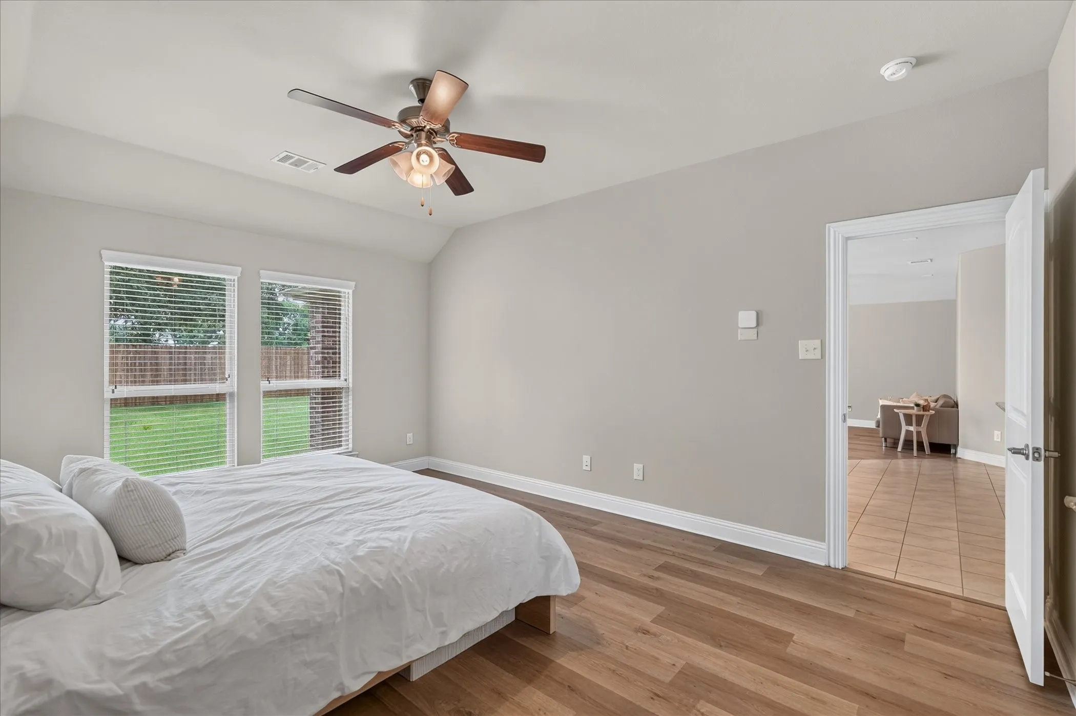 Single Family Residence For Sale in Denton County , 12613 Capri Drive, Frisco, Texas 75036, 3 Bedroom, 2 Bathroom, 2 Garage spaces, 1,882 Sqft, built in 2017, mls#21311574, Real Estate Agent in Frisco, Homes For Sale in Denton county, Homes For Sale in Frisco, Realtor in Frisco Texas, Real Estate Brokerage Independent Realty Texas, Luminita Cordes Realtor