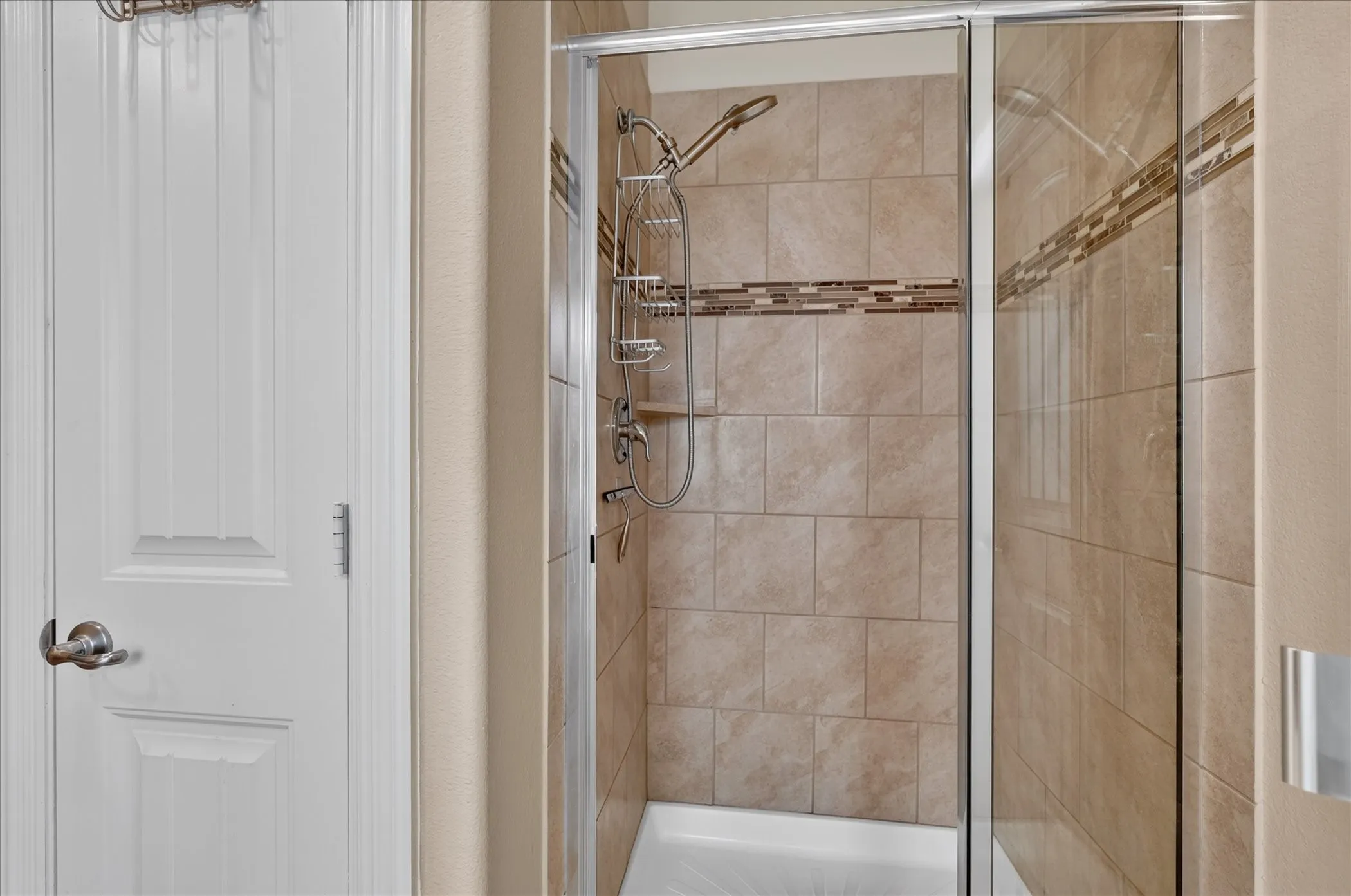 Single Family Residence For Sale in Denton County , 12613 Capri Drive, Frisco, Texas 75036, 3 Bedroom, 2 Bathroom, 2 Garage spaces, 1,882 Sqft, built in 2017, mls#21311574, Real Estate Agent in Frisco, Homes For Sale in Denton county, Homes For Sale in Frisco, Realtor in Frisco Texas, Real Estate Brokerage Independent Realty Texas, Luminita Cordes Realtor