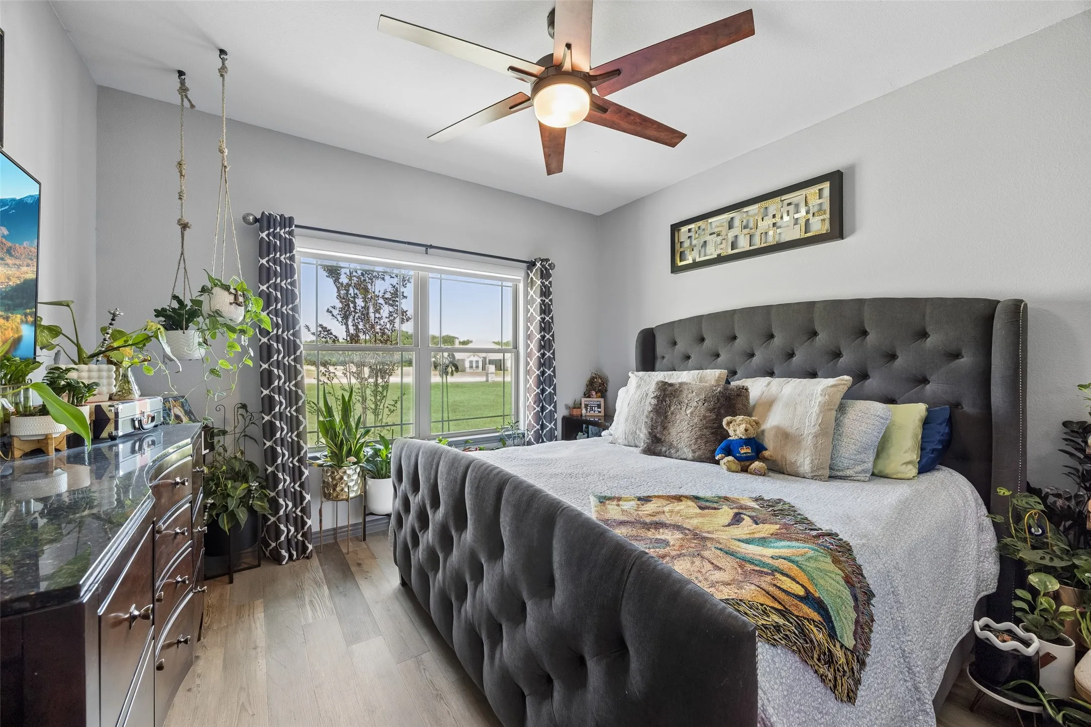 Single Family Residence For Sale in Kaufman County , 1000 Winding Wood Trail, Scurry, Texas 75158, 4 Bedroom, 3 Bathroom, 2 Garage spaces, 2,753 Sqft, built in 2021, mls#21308801, Real Estate Agent in Scurry, Homes For Sale in Kaufman county, Homes For Sale in Scurry, Realtor in Scurry Texas, Real Estate Brokerage Independent Realty Texas, Luminita Cordes Realtor