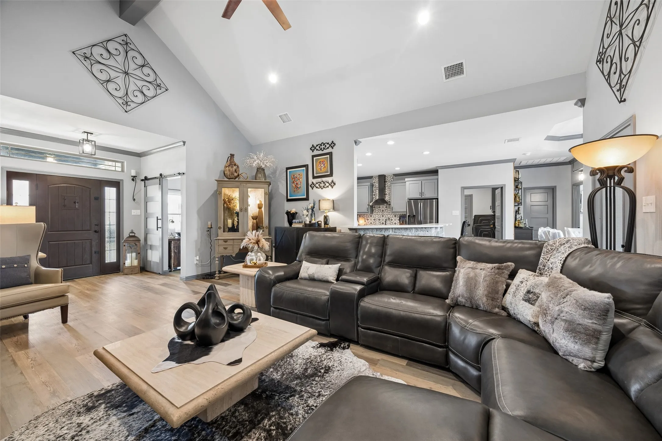Single Family Residence For Sale in Kaufman County , 1000 Winding Wood Trail, Scurry, Texas 75158, 4 Bedroom, 3 Bathroom, 2 Garage spaces, 2,753 Sqft, built in 2021, mls#21308801, Real Estate Agent in Scurry, Homes For Sale in Kaufman county, Homes For Sale in Scurry, Realtor in Scurry Texas, Real Estate Brokerage Independent Realty Texas, Luminita Cordes Realtor