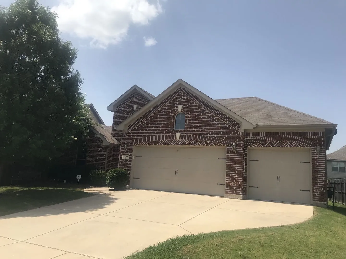 Single Family Residence For Rent in Denton County , 1405 Nightingale Drive, Aubrey, Texas 76227, 4 Bedroom, 2 Bathroom, 3 Garage spaces, 1,861 Sqft, built in 2011, mls#21313763, Real Estate Agent in Aubrey, Homes For Rent in Denton county, Homes For Rent in Aubrey, Realtor in Aubrey Texas, Real Estate Brokerage Independent Realty Texas, Luminita Cordes Realtor