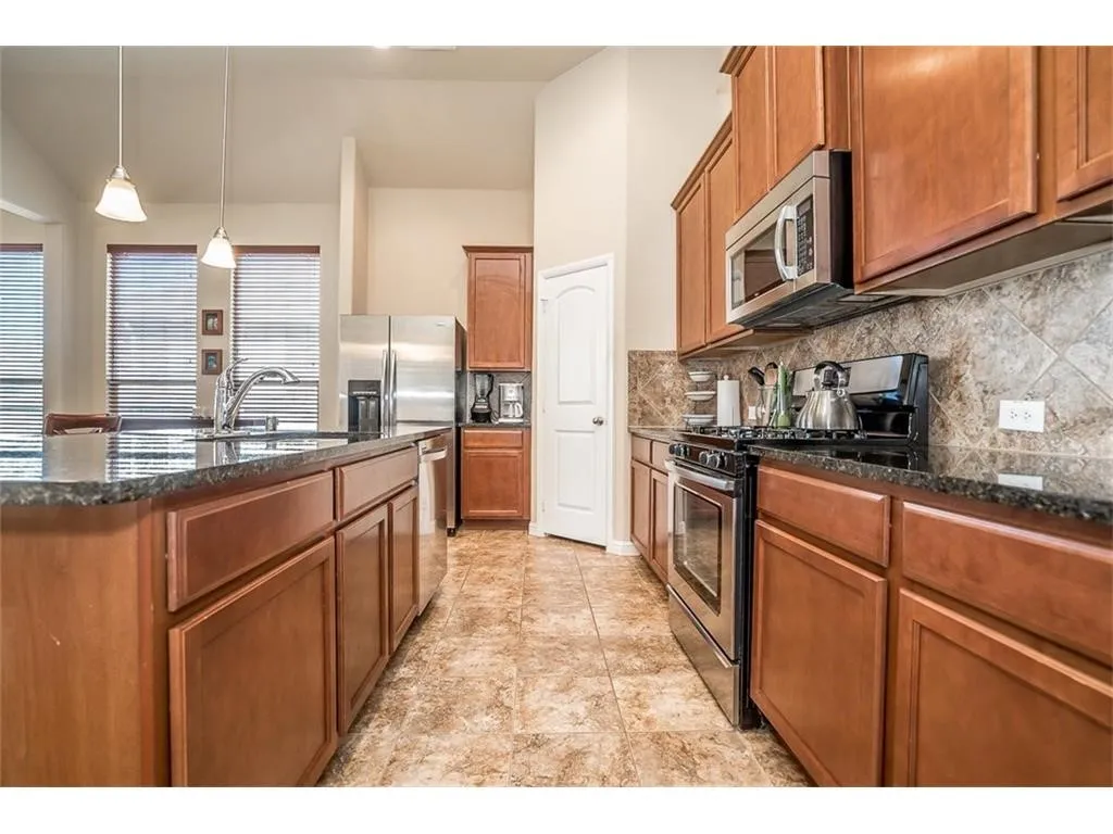 Single Family Residence For Rent in Denton County , 1405 Nightingale Drive, Aubrey, Texas 76227, 4 Bedroom, 2 Bathroom, 3 Garage spaces, 1,861 Sqft, built in 2011, mls#21313763, Real Estate Agent in Aubrey, Homes For Rent in Denton county, Homes For Rent in Aubrey, Realtor in Aubrey Texas, Real Estate Brokerage Independent Realty Texas, Luminita Cordes Realtor