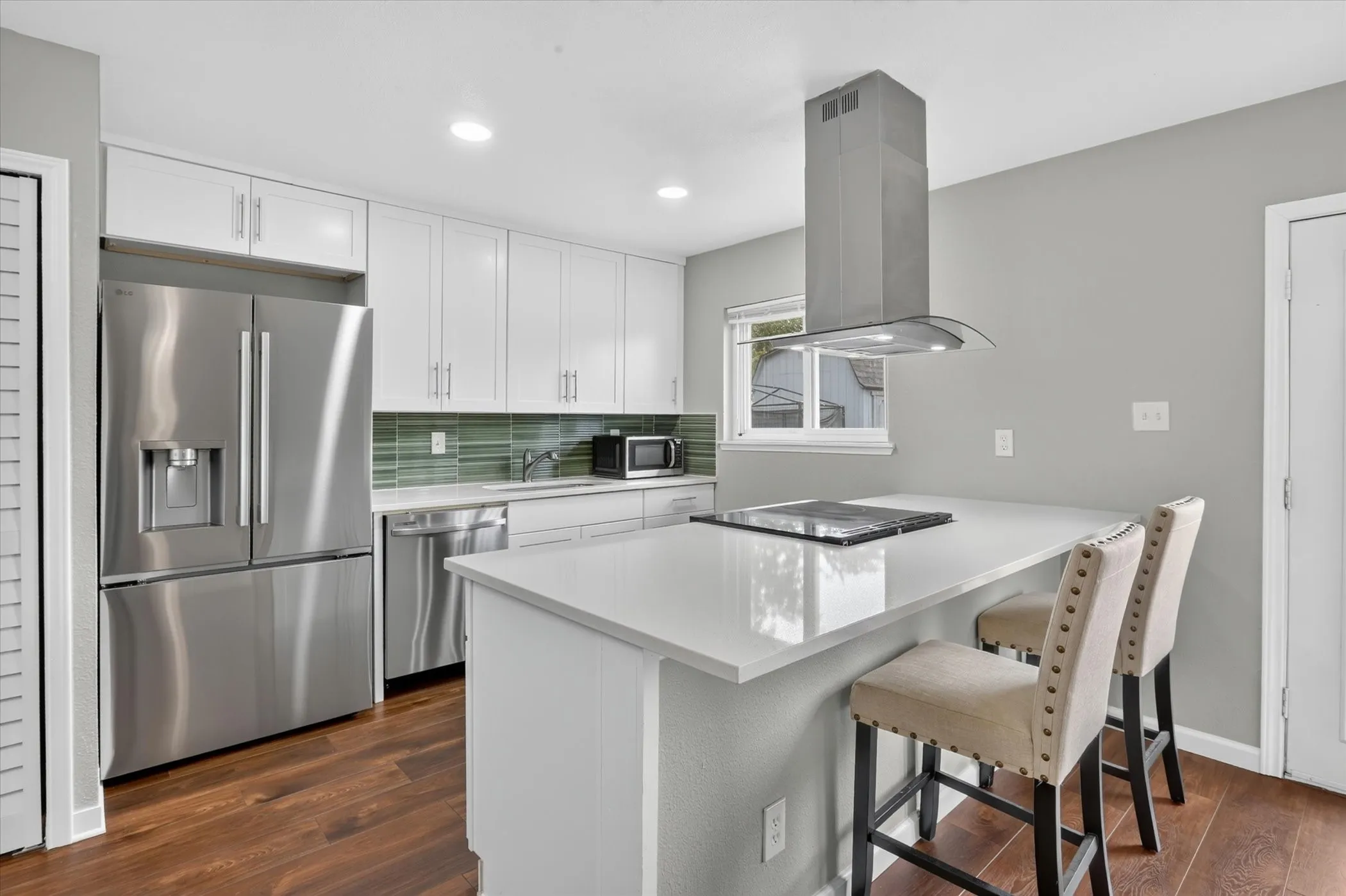 Single Family Residence For Sale in Dallas County , 1109 Coffeyville Trail, Grand Prairie, Texas 75052, 3 Bedroom, 2 Bathroom, 2 Garage spaces, 1,455 Sqft, built in 1980, mls#21311642, Real Estate Agent in Grand Prairie, Homes For Sale in Dallas county, Homes For Sale in Grand Prairie, Realtor in Grand Prairie Texas, Real Estate Brokerage Independent Realty Texas, Luminita Cordes Realtor