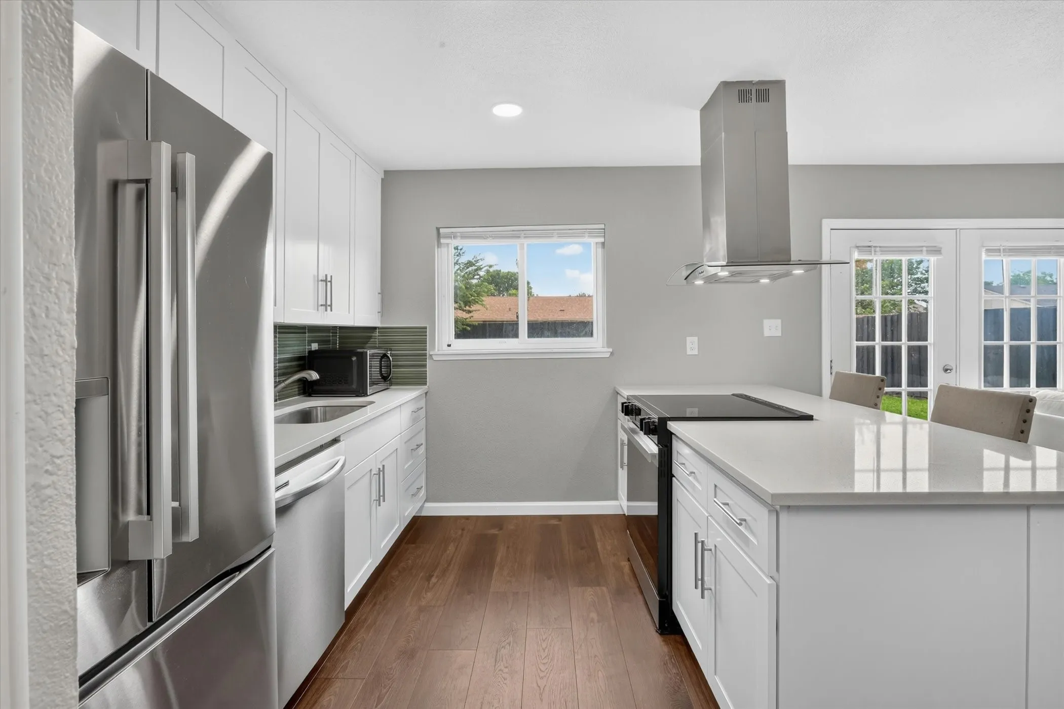 Single Family Residence For Sale in Dallas County , 1109 Coffeyville Trail, Grand Prairie, Texas 75052, 3 Bedroom, 2 Bathroom, 2 Garage spaces, 1,455 Sqft, built in 1980, mls#21311642, Real Estate Agent in Grand Prairie, Homes For Sale in Dallas county, Homes For Sale in Grand Prairie, Realtor in Grand Prairie Texas, Real Estate Brokerage Independent Realty Texas, Luminita Cordes Realtor