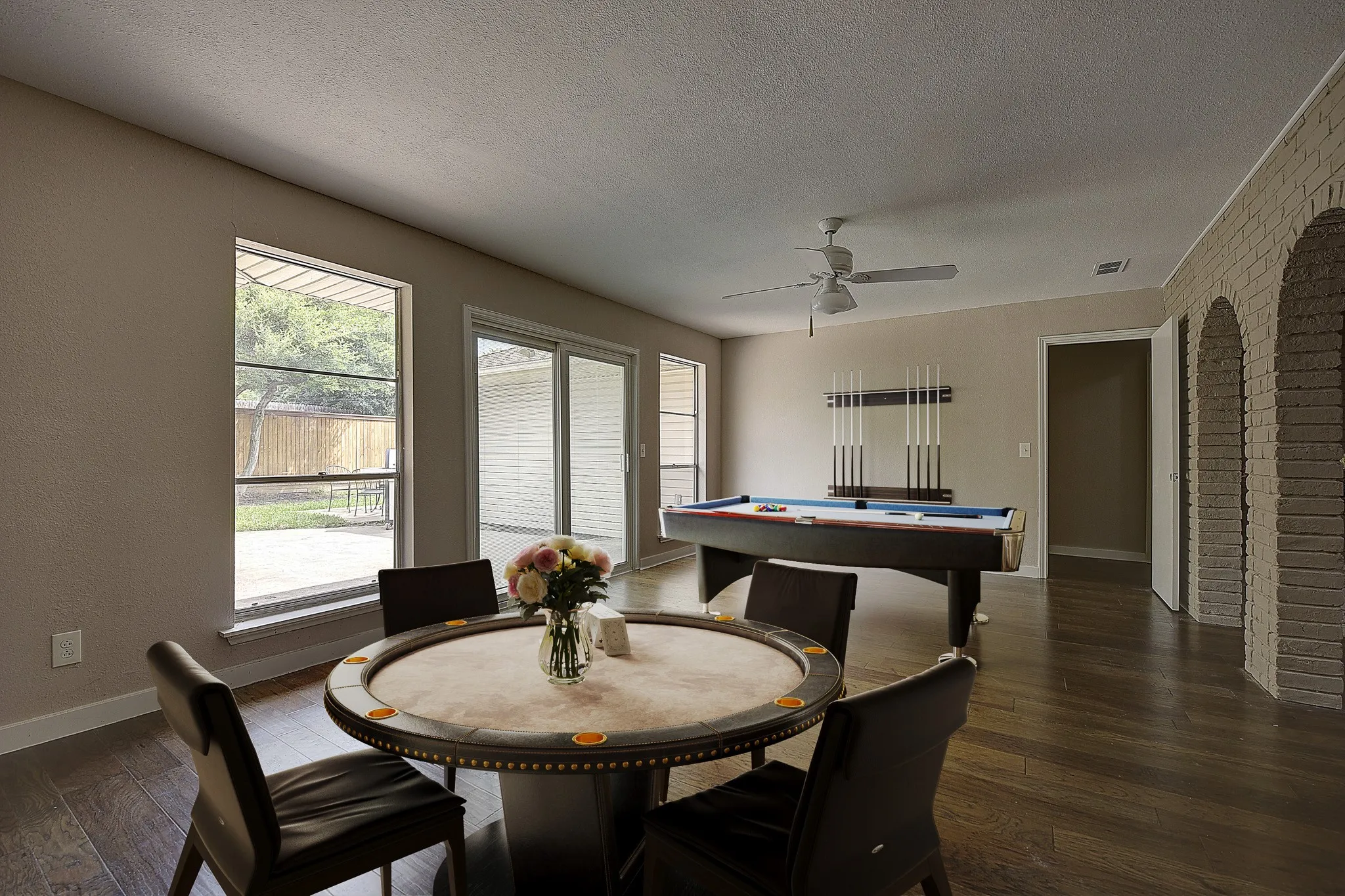 Single Family Residence For Sale in Collin County , 2225 Stone Creek Drive, Plano, Texas 75075, 4 Bedroom, 3 Bathroom, 2 Garage spaces, 2,842 Sqft, built in 1974, mls#21296278, Real Estate Agent in Plano, Homes For Sale in Collin county, Homes For Sale in Plano, Realtor in Plano Texas, Real Estate Brokerage Independent Realty Texas, Luminita Cordes Realtor