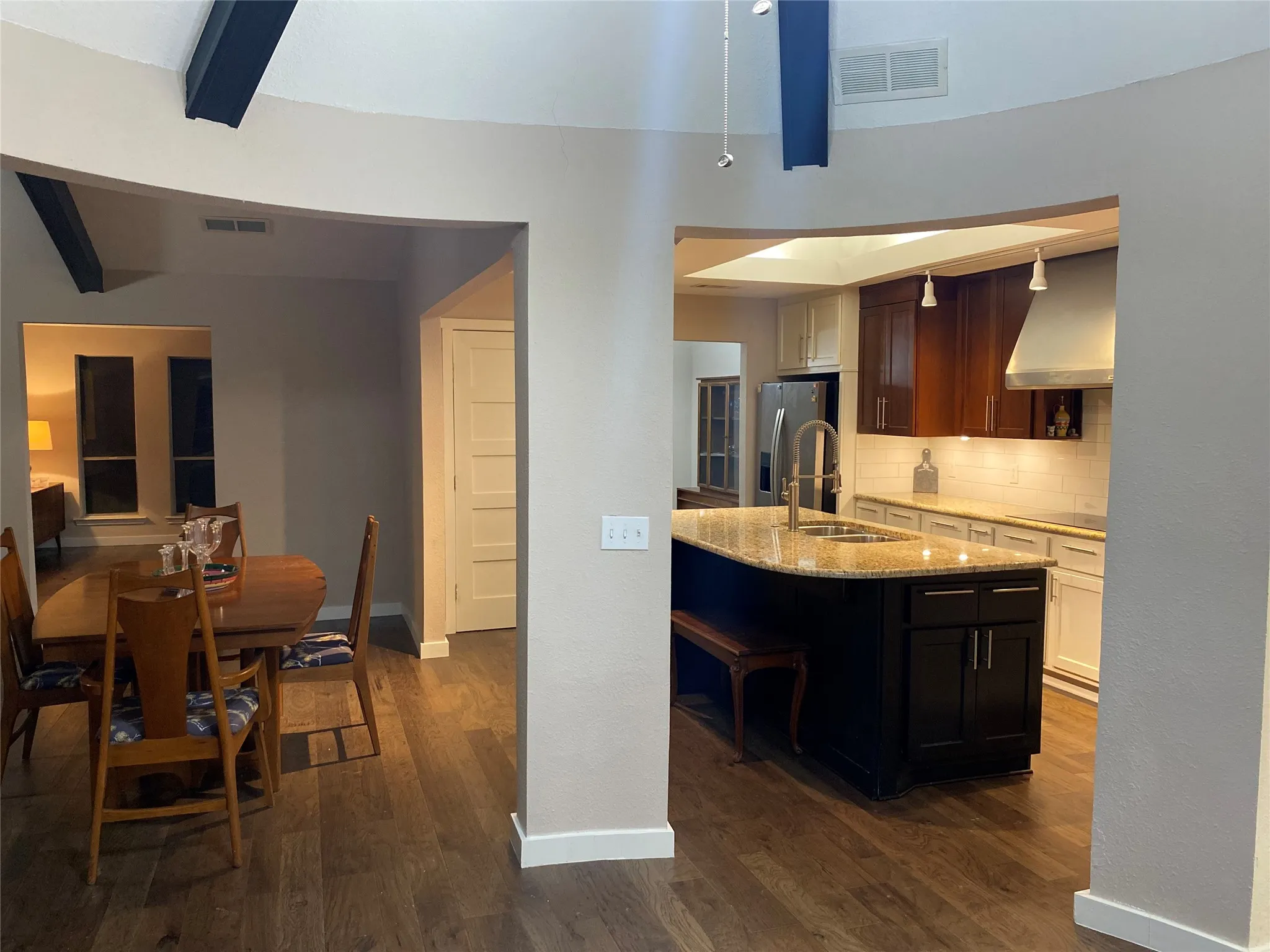 Single Family Residence For Sale in Collin County , 2225 Stone Creek Drive, Plano, Texas 75075, 4 Bedroom, 3 Bathroom, 2 Garage spaces, 2,842 Sqft, built in 1974, mls#21296278, Real Estate Agent in Plano, Homes For Sale in Collin county, Homes For Sale in Plano, Realtor in Plano Texas, Real Estate Brokerage Independent Realty Texas, Luminita Cordes Realtor