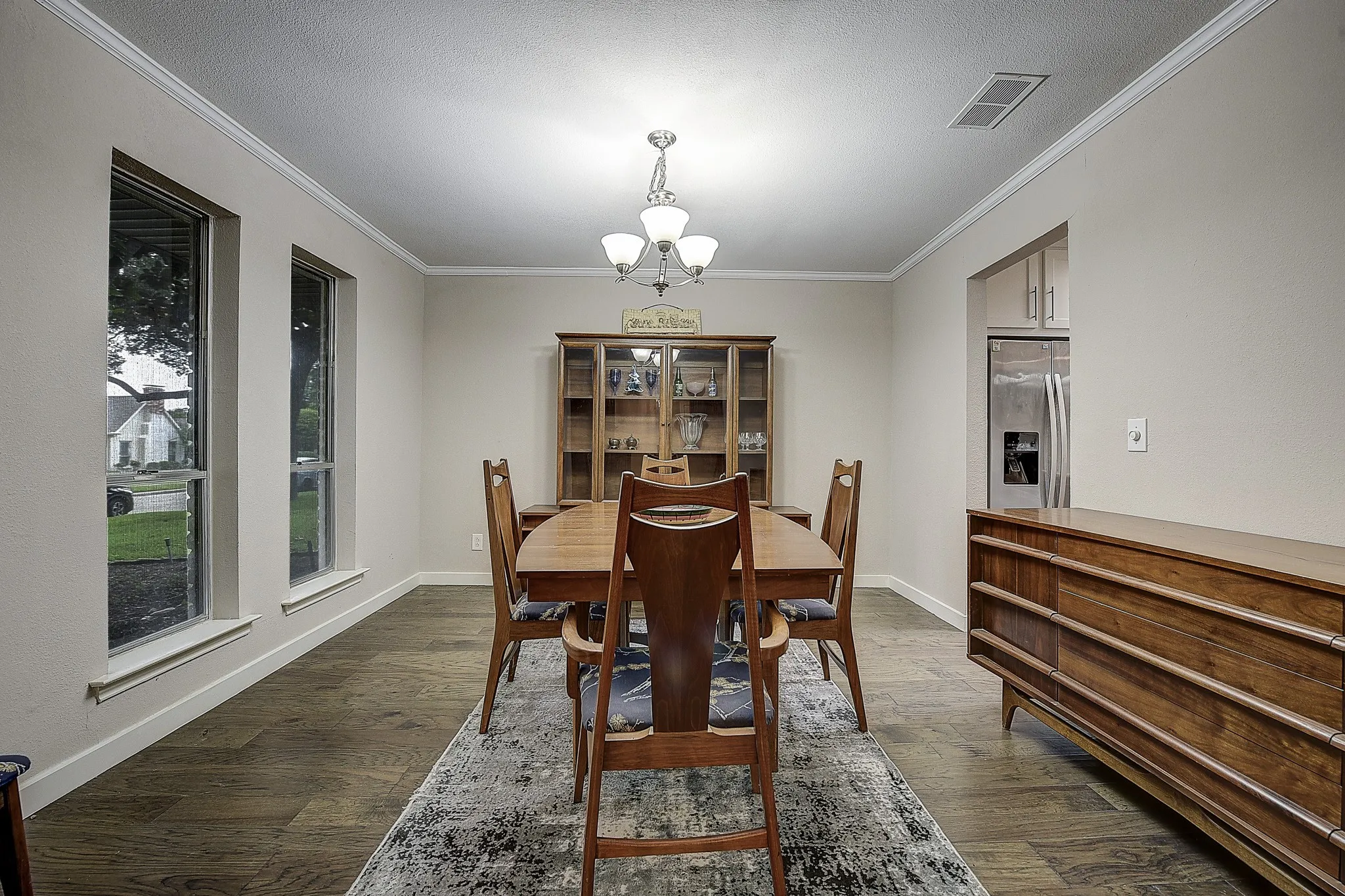 Single Family Residence For Sale in Collin County , 2225 Stone Creek Drive, Plano, Texas 75075, 4 Bedroom, 3 Bathroom, 2 Garage spaces, 2,842 Sqft, built in 1974, mls#21296278, Real Estate Agent in Plano, Homes For Sale in Collin county, Homes For Sale in Plano, Realtor in Plano Texas, Real Estate Brokerage Independent Realty Texas, Luminita Cordes Realtor