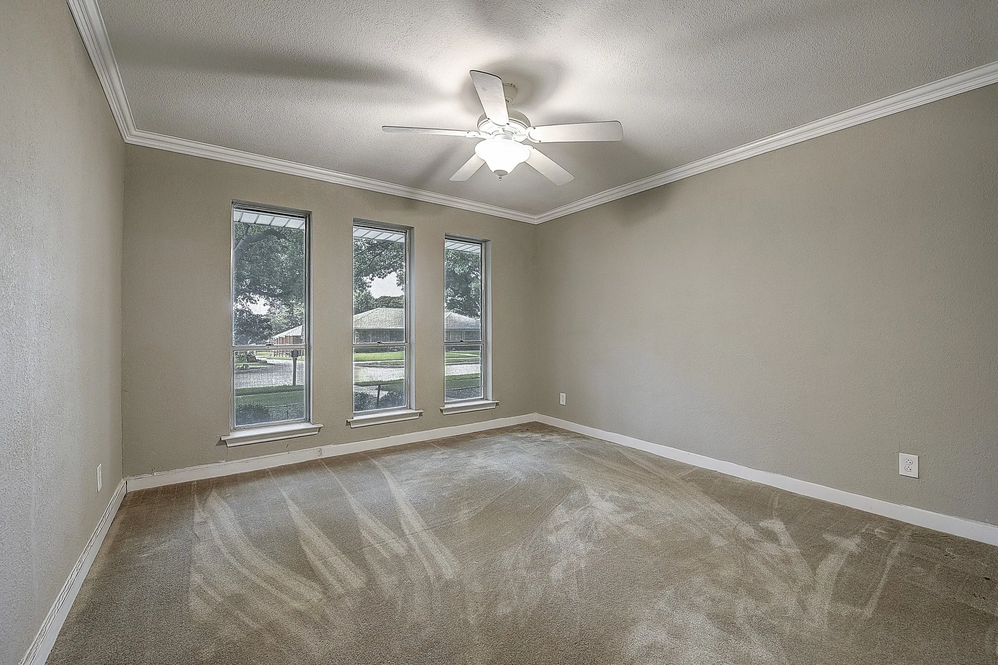 Single Family Residence For Sale in Collin County , 2225 Stone Creek Drive, Plano, Texas 75075, 4 Bedroom, 3 Bathroom, 2 Garage spaces, 2,842 Sqft, built in 1974, mls#21296278, Real Estate Agent in Plano, Homes For Sale in Collin county, Homes For Sale in Plano, Realtor in Plano Texas, Real Estate Brokerage Independent Realty Texas, Luminita Cordes Realtor