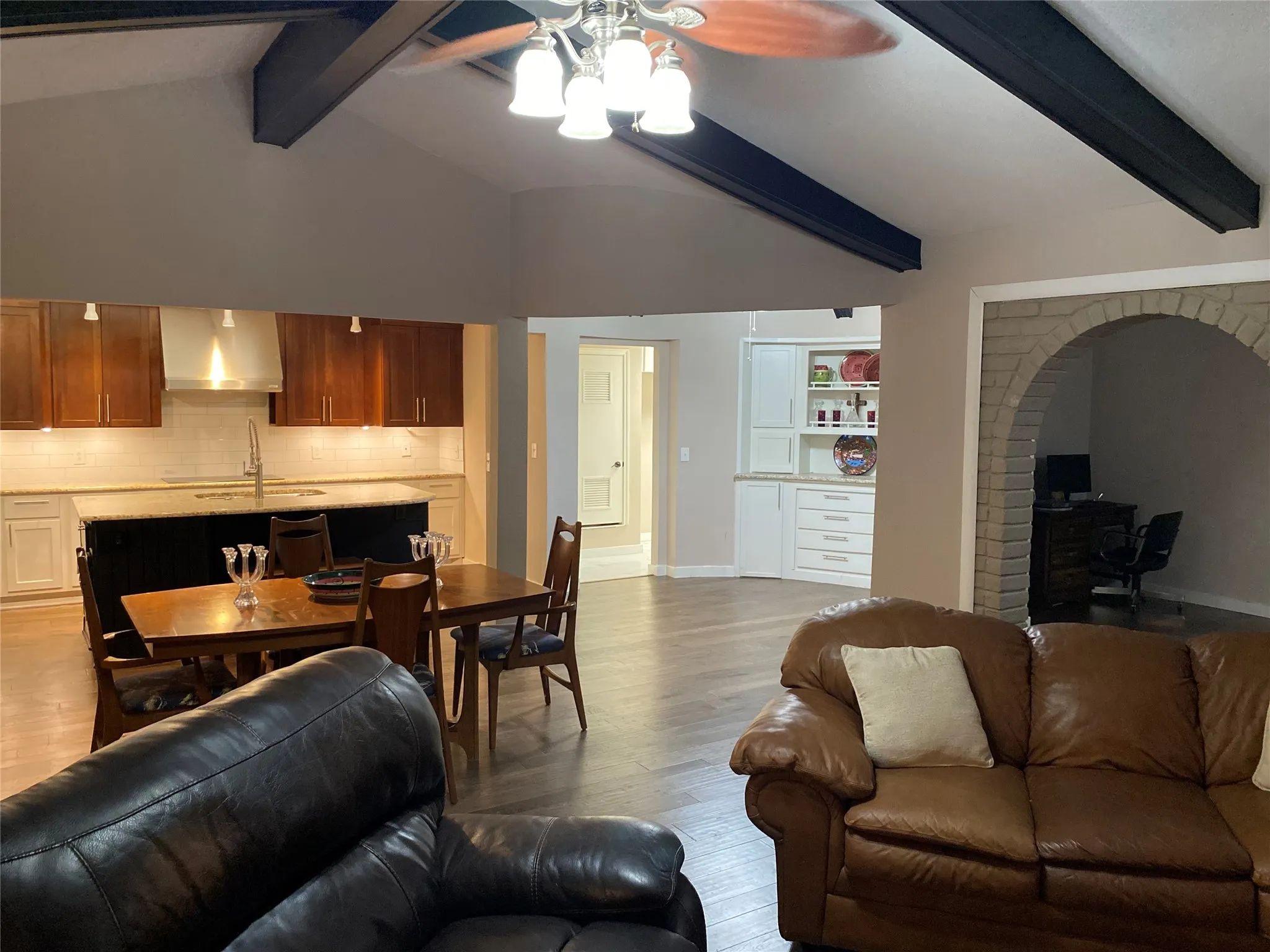 Single Family Residence For Sale in Collin County , 2225 Stone Creek Drive, Plano, Texas 75075, 4 Bedroom, 3 Bathroom, 2 Garage spaces, 2,842 Sqft, built in 1974, mls#21296278, Real Estate Agent in Plano, Homes For Sale in Collin county, Homes For Sale in Plano, Realtor in Plano Texas, Real Estate Brokerage Independent Realty Texas, Luminita Cordes Realtor