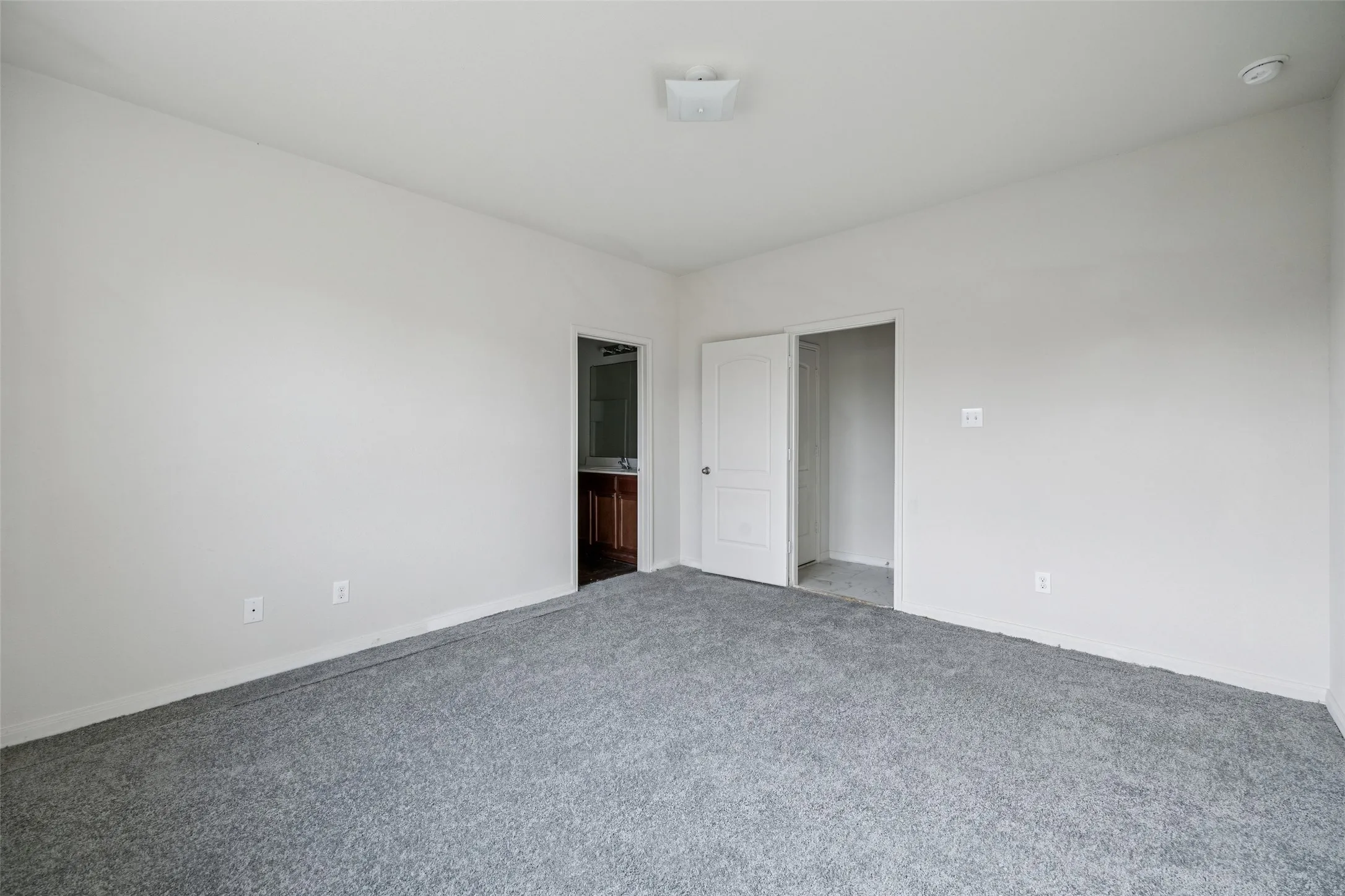 Single Family Residence For Sale in Dallas County , 1020 Walnut Ridge Drive, Hutchins, Texas 75141, 3 Bedroom, 2 Bathroom, 2 Garage spaces, 1,596 Sqft, built in 2018, mls#21309426, Real Estate Agent in Hutchins, Homes For Sale in Dallas county, Homes For Sale in Hutchins, Realtor in Hutchins Texas, Real Estate Brokerage Independent Realty Texas, Luminita Cordes Realtor