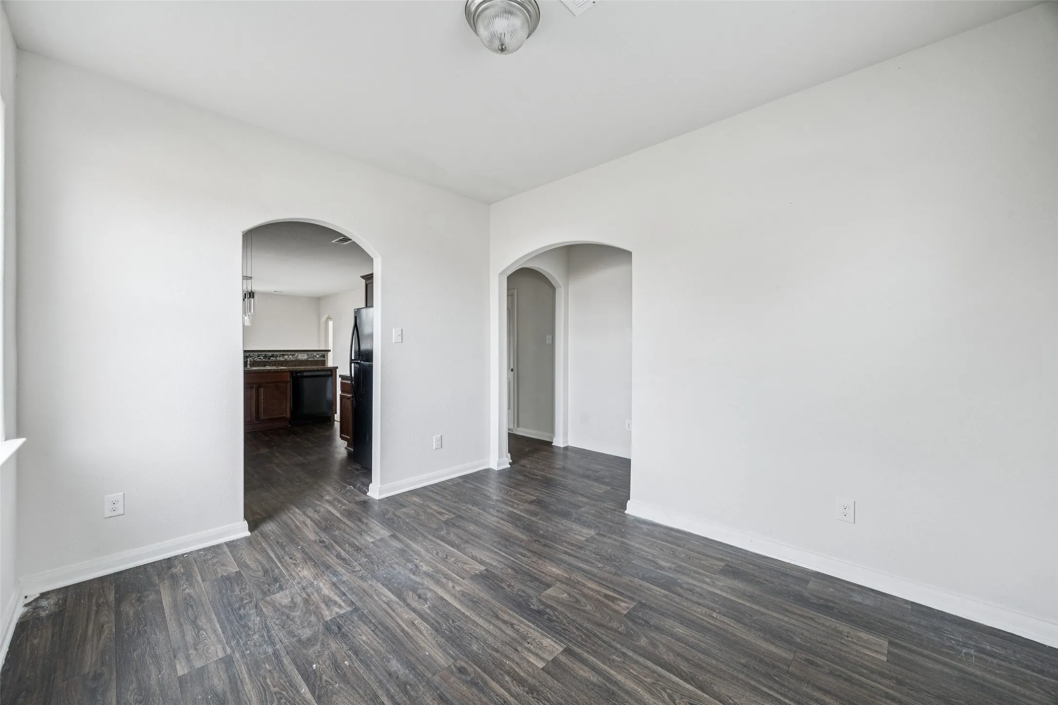 Single Family Residence For Sale in Dallas County , 1020 Walnut Ridge Drive, Hutchins, Texas 75141, 3 Bedroom, 2 Bathroom, 2 Garage spaces, 1,596 Sqft, built in 2018, mls#21309426, Real Estate Agent in Hutchins, Homes For Sale in Dallas county, Homes For Sale in Hutchins, Realtor in Hutchins Texas, Real Estate Brokerage Independent Realty Texas, Luminita Cordes Realtor