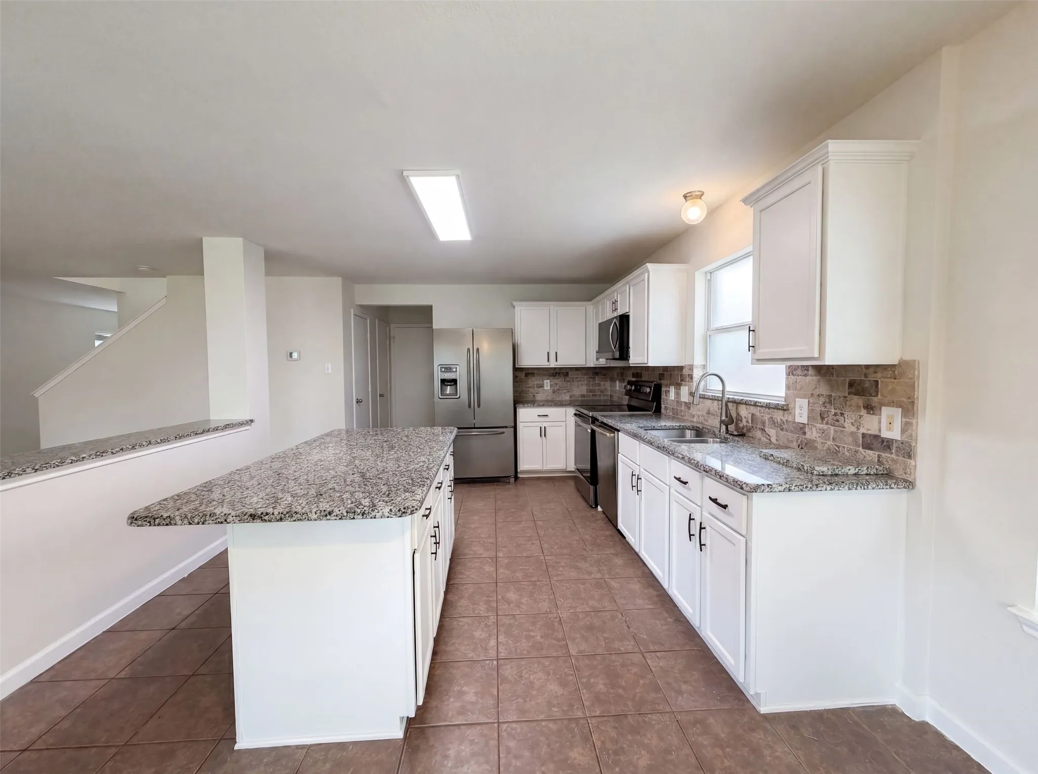 Single Family Residence For Sale in Collin County , 10212 Coolidge Drive, Mc Kinney, Texas 75072, 3 Bedroom, 3 Bathroom, 2 Garage spaces, 2,136 Sqft, built in 2005, mls#21313785, Real Estate Agent in Mc Kinney, Homes For Sale in Collin county, Homes For Sale in Mc Kinney, Realtor in Mc Kinney Texas, Real Estate Brokerage Independent Realty Texas, Luminita Cordes Realtor
