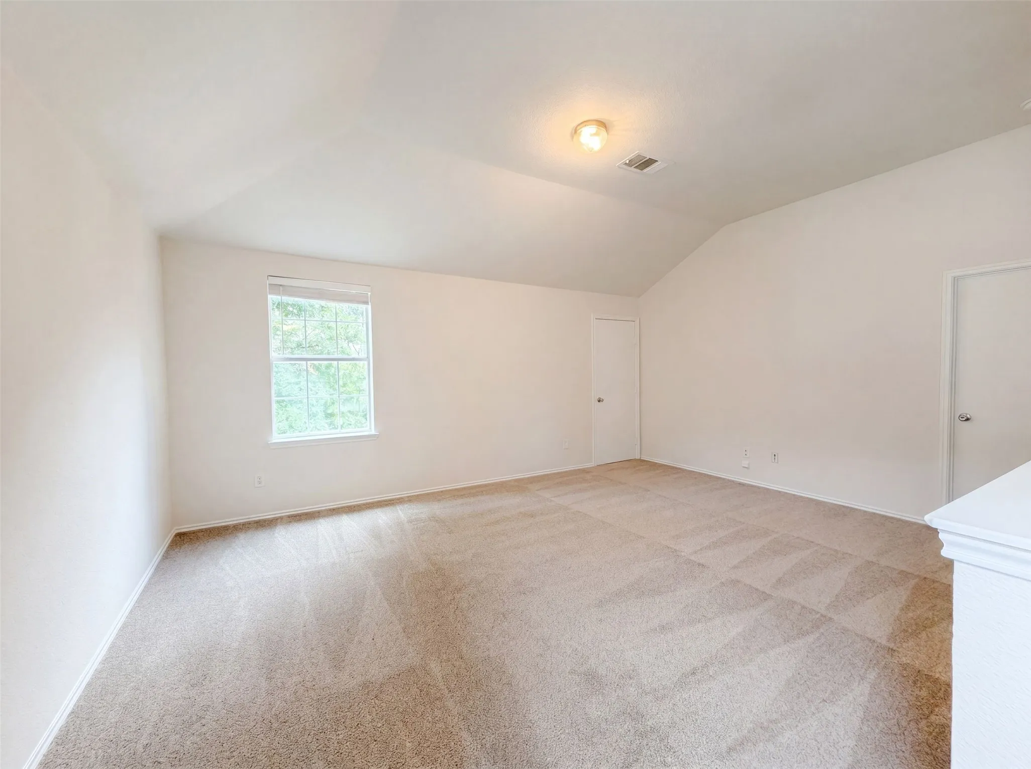 Single Family Residence For Sale in Collin County , 10212 Coolidge Drive, Mc Kinney, Texas 75072, 3 Bedroom, 3 Bathroom, 2 Garage spaces, 2,136 Sqft, built in 2005, mls#21313785, Real Estate Agent in Mc Kinney, Homes For Sale in Collin county, Homes For Sale in Mc Kinney, Realtor in Mc Kinney Texas, Real Estate Brokerage Independent Realty Texas, Luminita Cordes Realtor
