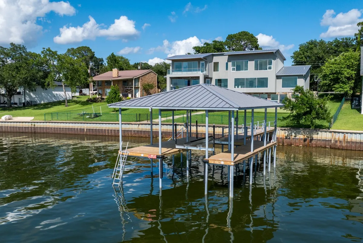Single Family Residence For Sale in Henderson County , 123 Shoreline Drive, Star Harbor, Texas 75148, 7 Bedroom, 11 Bathroom, 1 Garage spaces, 4,872 Sqft, built in 2014, Price $3,300,000, mls#21310545, Real Estate Agent in Star Harbor, Homes For Sale in Henderson county, Homes For Sale in Star Harbor, Realtor in Star Harbor Texas, Real Estate Brokerage Independent Realty Texas, Luminita Cordes Realtor