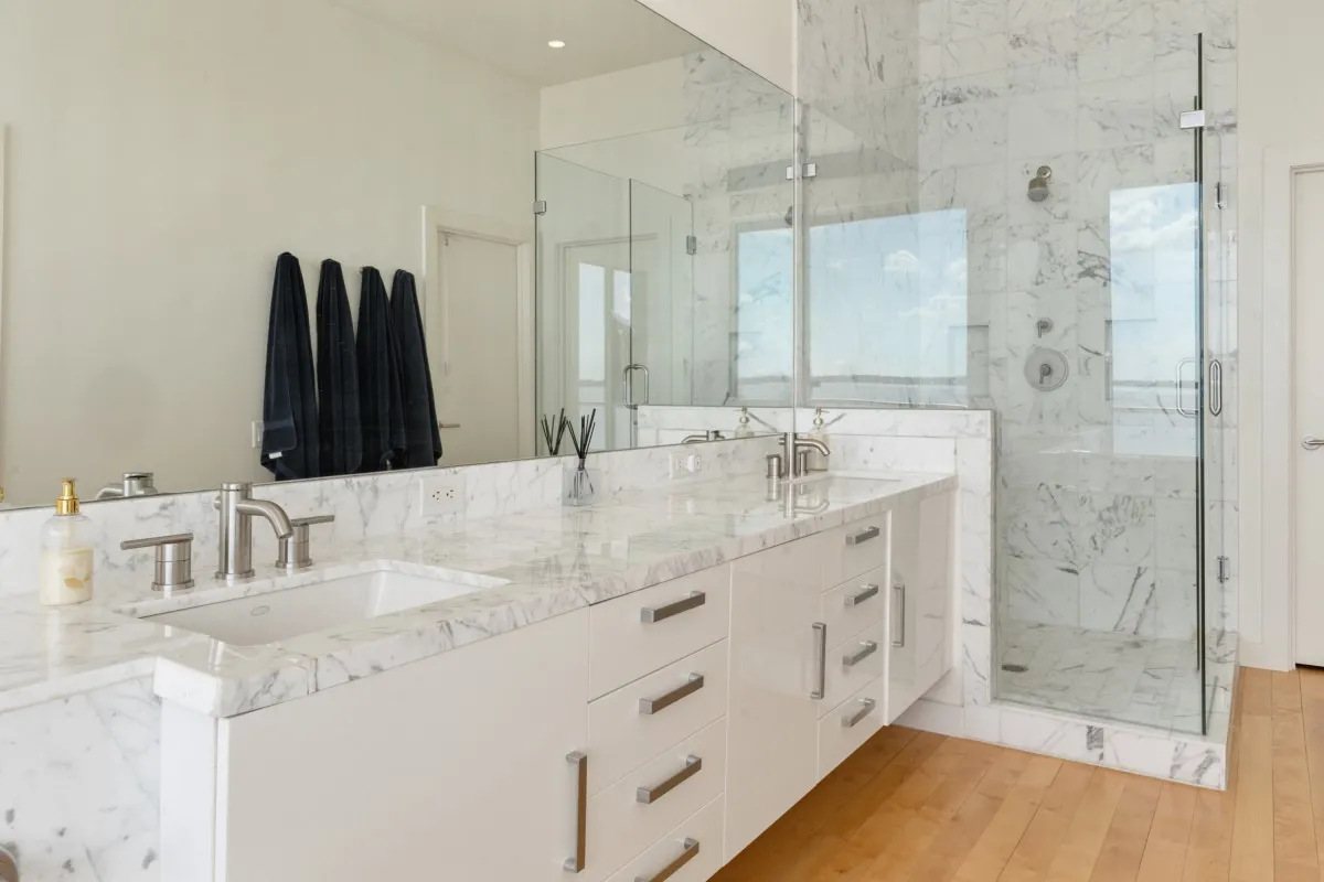 Single Family Residence For Sale in Henderson County , 123 Shoreline Drive, Star Harbor, Texas 75148, 7 Bedroom, 11 Bathroom, 1 Garage spaces, 4,872 Sqft, built in 2014, Price $3,300,000, mls#21310545, Real Estate Agent in Star Harbor, Homes For Sale in Henderson county, Homes For Sale in Star Harbor, Realtor in Star Harbor Texas, Real Estate Brokerage Independent Realty Texas, Luminita Cordes Realtor