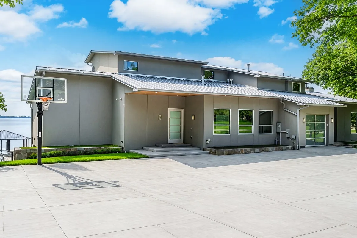 Single Family Residence For Sale in Henderson County , 123 Shoreline Drive, Star Harbor, Texas 75148, 7 Bedroom, 11 Bathroom, 1 Garage spaces, 4,872 Sqft, built in 2014, Price $3,300,000, mls#21310545, Real Estate Agent in Star Harbor, Homes For Sale in Henderson county, Homes For Sale in Star Harbor, Realtor in Star Harbor Texas, Real Estate Brokerage Independent Realty Texas, Luminita Cordes Realtor