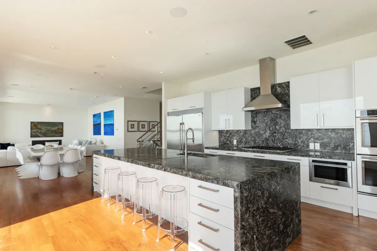 Single Family Residence For Sale in Henderson County , 123 Shoreline Drive, Star Harbor, Texas 75148, 7 Bedroom, 11 Bathroom, 1 Garage spaces, 4,872 Sqft, built in 2014, Price $3,300,000, mls#21310545, Real Estate Agent in Star Harbor, Homes For Sale in Henderson county, Homes For Sale in Star Harbor, Realtor in Star Harbor Texas, Real Estate Brokerage Independent Realty Texas, Luminita Cordes Realtor