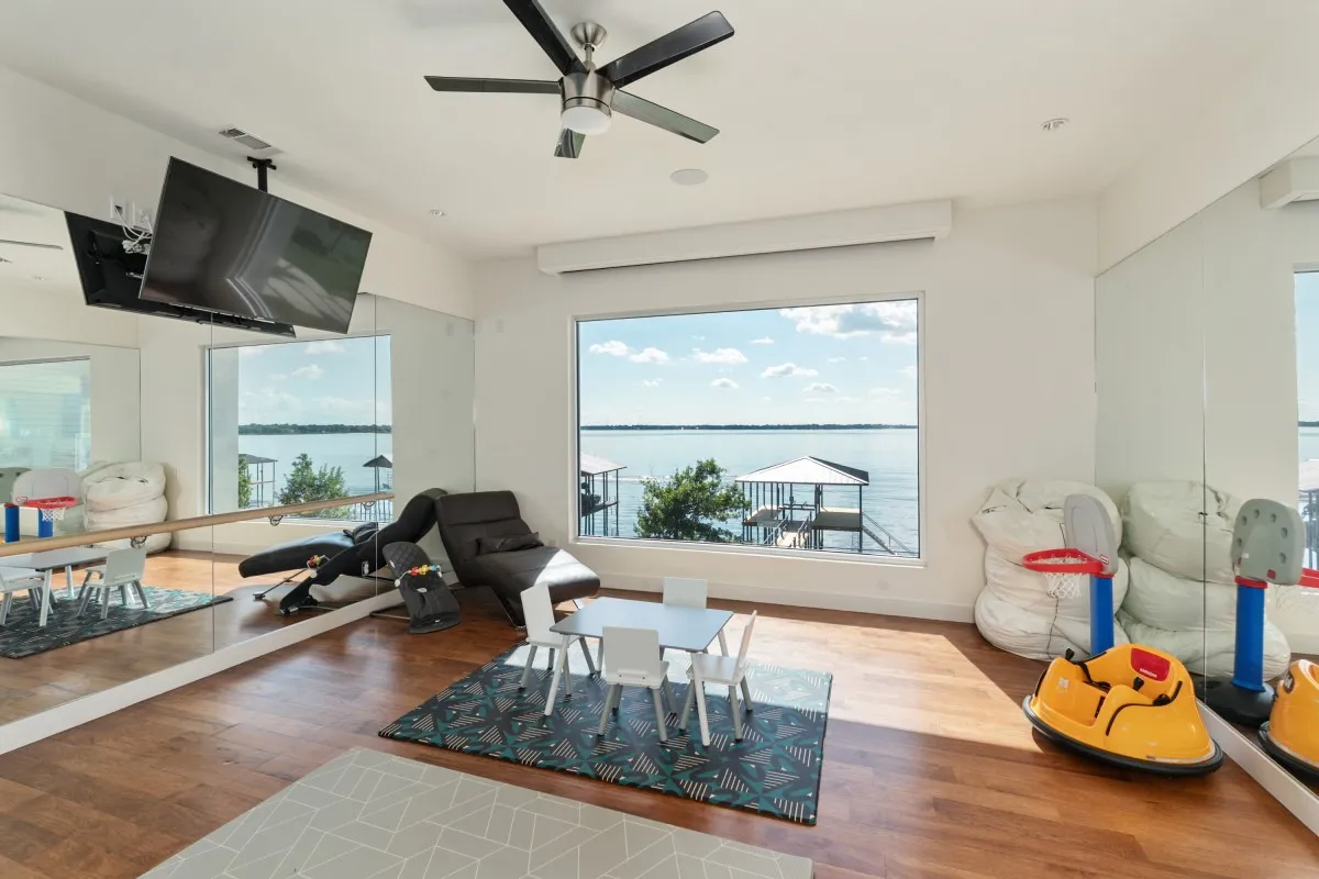 Single Family Residence For Sale in Henderson County , 123 Shoreline Drive, Star Harbor, Texas 75148, 7 Bedroom, 11 Bathroom, 1 Garage spaces, 4,872 Sqft, built in 2014, Price $3,300,000, mls#21310545, Real Estate Agent in Star Harbor, Homes For Sale in Henderson county, Homes For Sale in Star Harbor, Realtor in Star Harbor Texas, Real Estate Brokerage Independent Realty Texas, Luminita Cordes Realtor