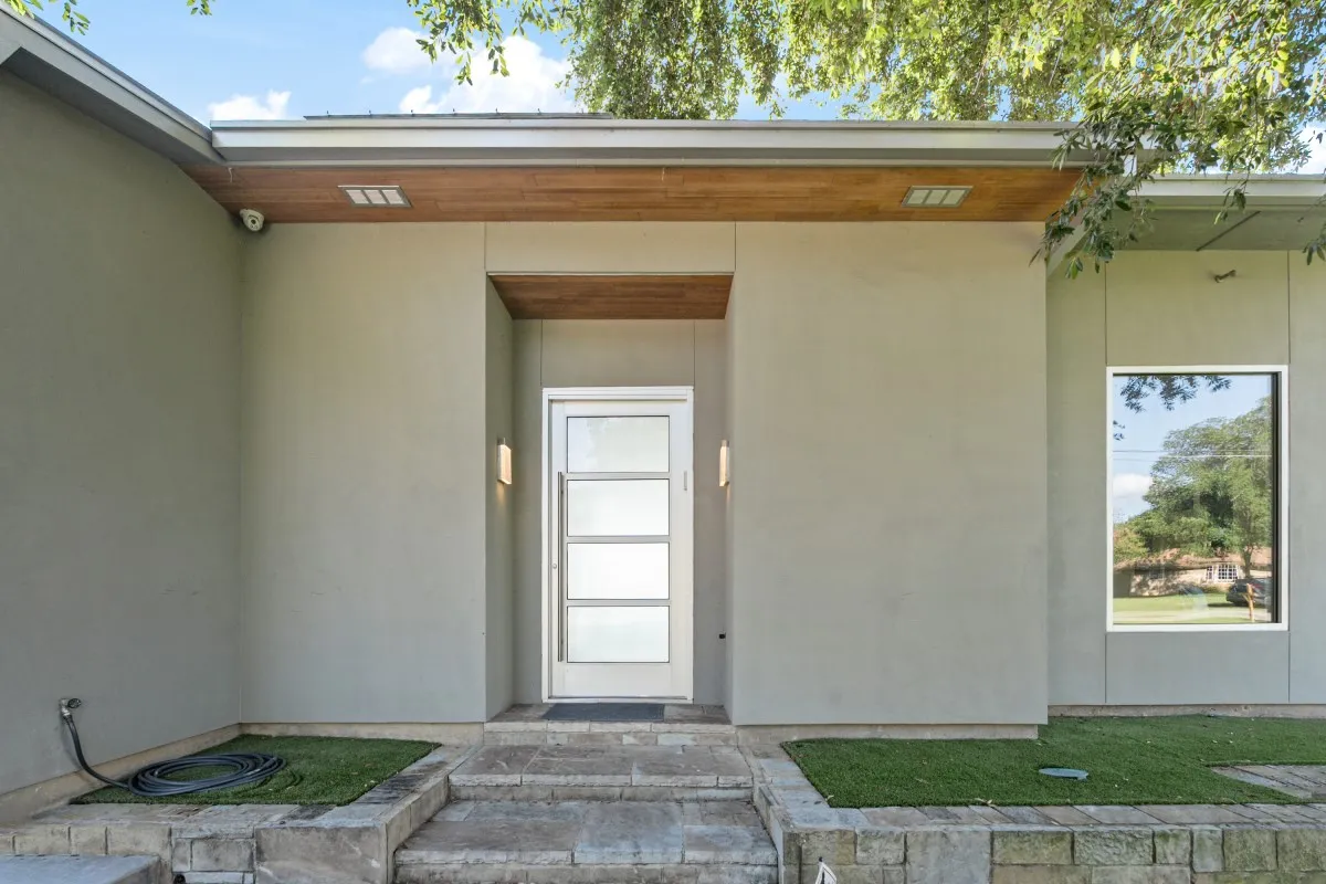 Single Family Residence For Sale in Henderson County , 123 Shoreline Drive, Star Harbor, Texas 75148, 7 Bedroom, 11 Bathroom, 1 Garage spaces, 4,872 Sqft, built in 2014, Price $3,300,000, mls#21310545, Real Estate Agent in Star Harbor, Homes For Sale in Henderson county, Homes For Sale in Star Harbor, Realtor in Star Harbor Texas, Real Estate Brokerage Independent Realty Texas, Luminita Cordes Realtor