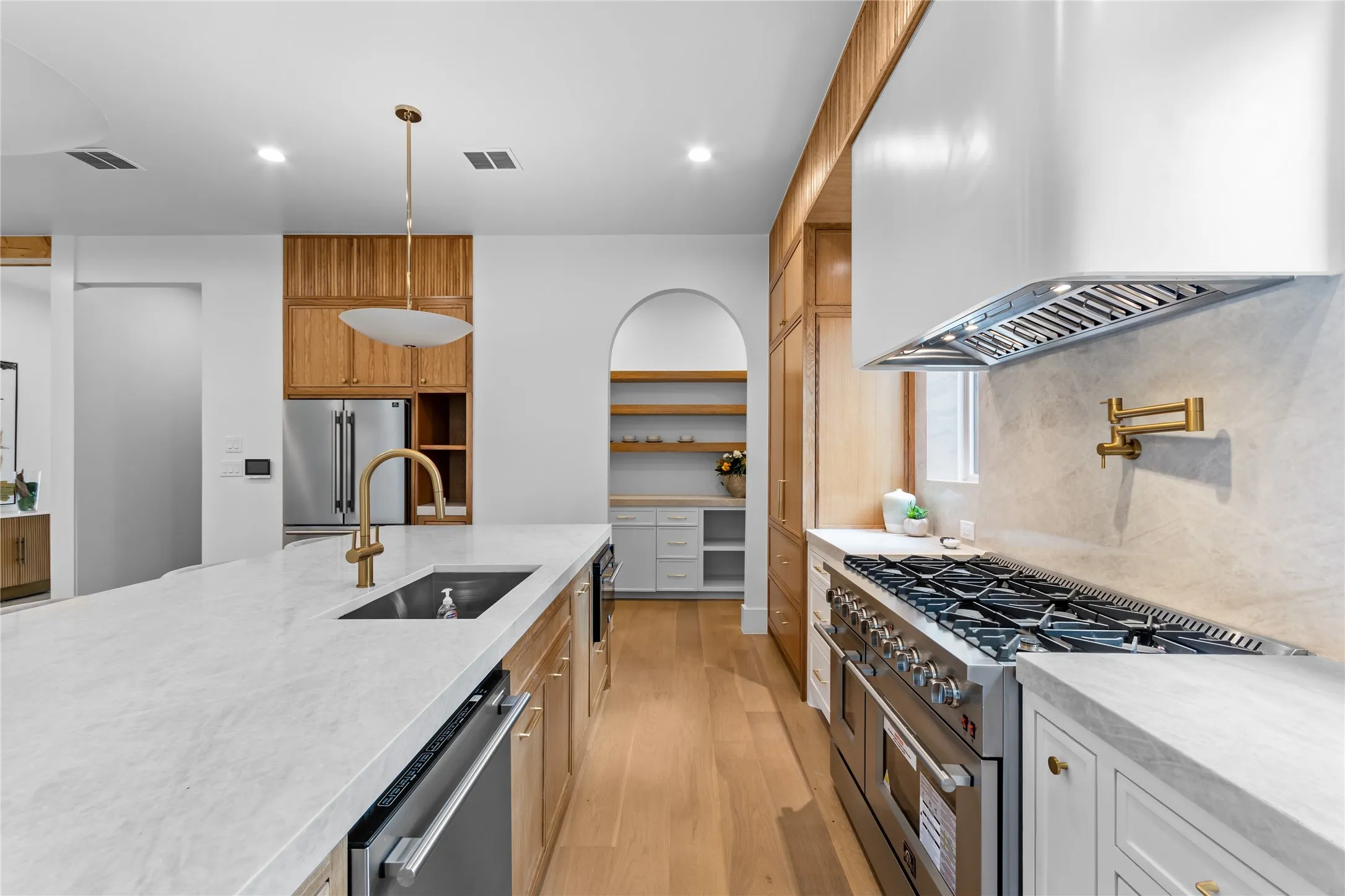 Single Family Residence For Sale in Dallas County , 10344 Country Club Drive, Dallas, Texas 75218, 4 Bedroom, 5 Bathroom, 2 Garage spaces, 4,298 Sqft, built in 2026, mls#21313749, Real Estate Agent in Dallas, Homes For Sale in Dallas county, Homes For Sale in Dallas, Realtor in Dallas Texas, Real Estate Brokerage Independent Realty Texas, Luminita Cordes Realtor