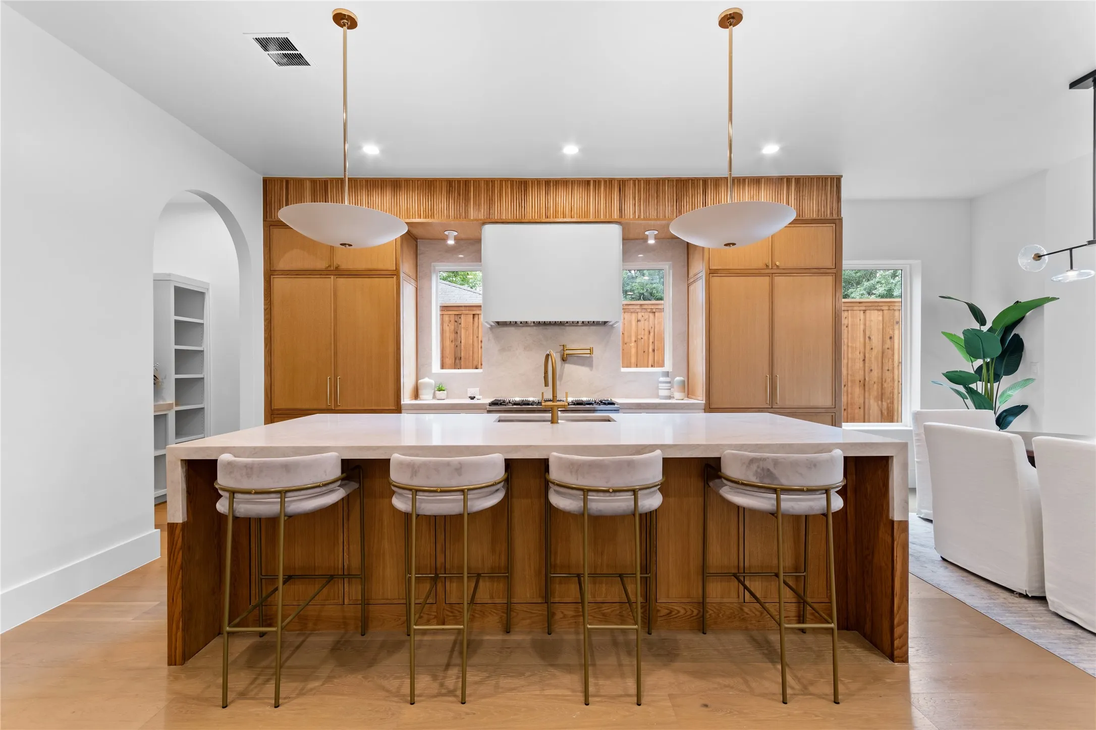 Single Family Residence For Sale in Dallas County , 10344 Country Club Drive, Dallas, Texas 75218, 4 Bedroom, 5 Bathroom, 2 Garage spaces, 4,298 Sqft, built in 2026, mls#21313749, Real Estate Agent in Dallas, Homes For Sale in Dallas county, Homes For Sale in Dallas, Realtor in Dallas Texas, Real Estate Brokerage Independent Realty Texas, Luminita Cordes Realtor