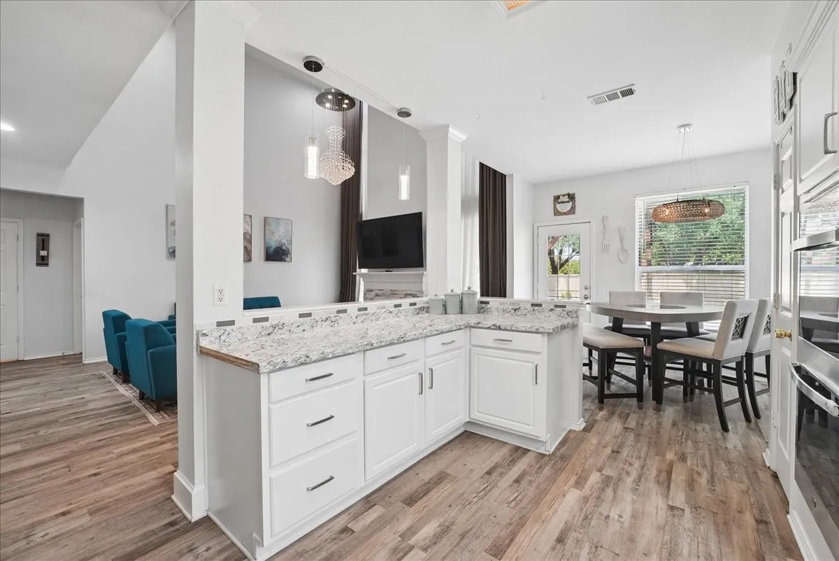 Single Family Residence For Sale in Collin County , 2308 Aberdeen Avenue, Mc Kinney, Texas 75072, 4 Bedroom, 3 Bathroom, 2 Garage spaces, 2,399 Sqft, built in 1999, mls#21313642, Real Estate Agent in Mc Kinney, Homes For Sale in Collin county, Homes For Sale in Mc Kinney, Realtor in Mc Kinney Texas, Real Estate Brokerage Independent Realty Texas, Luminita Cordes Realtor