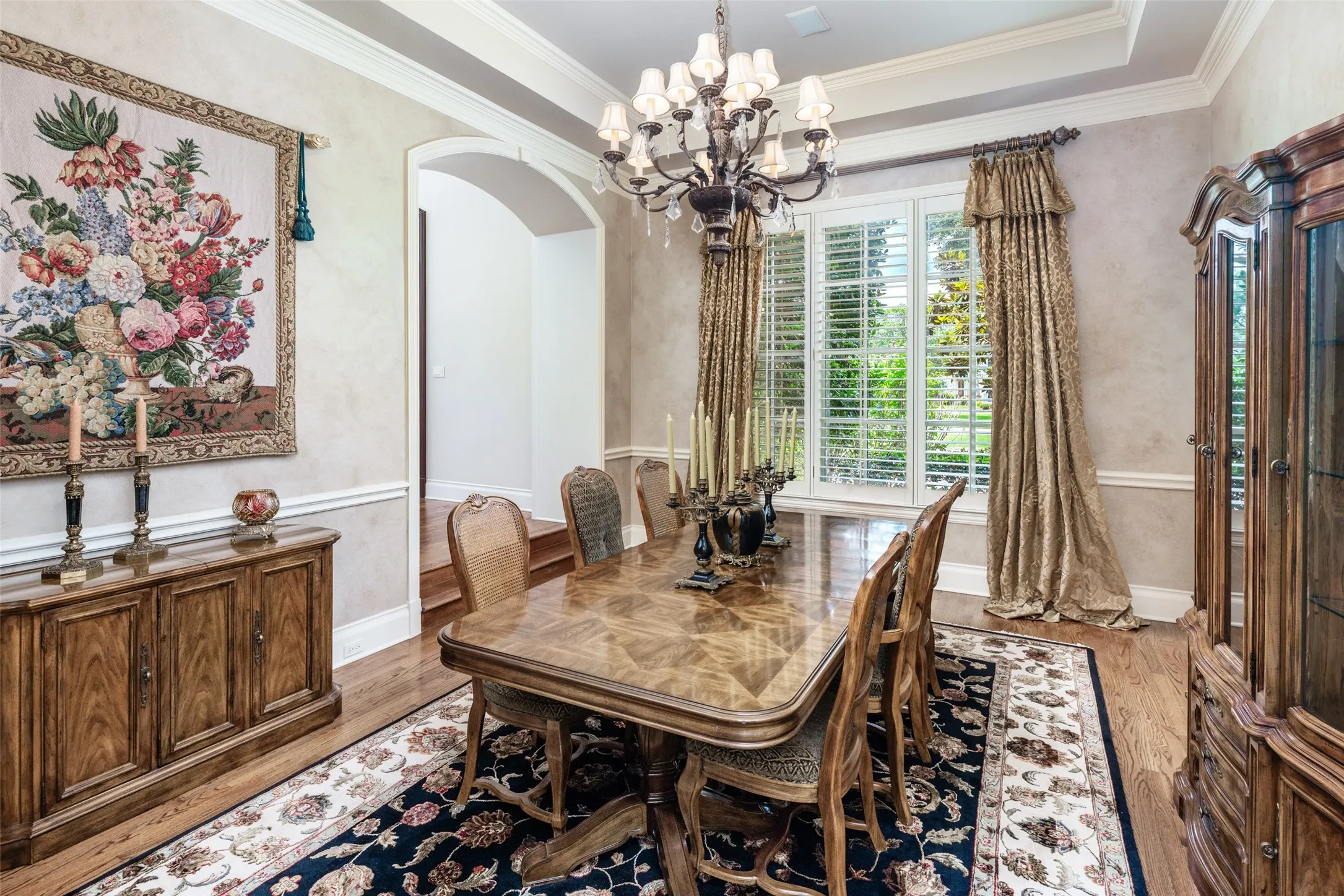 Formal Dining