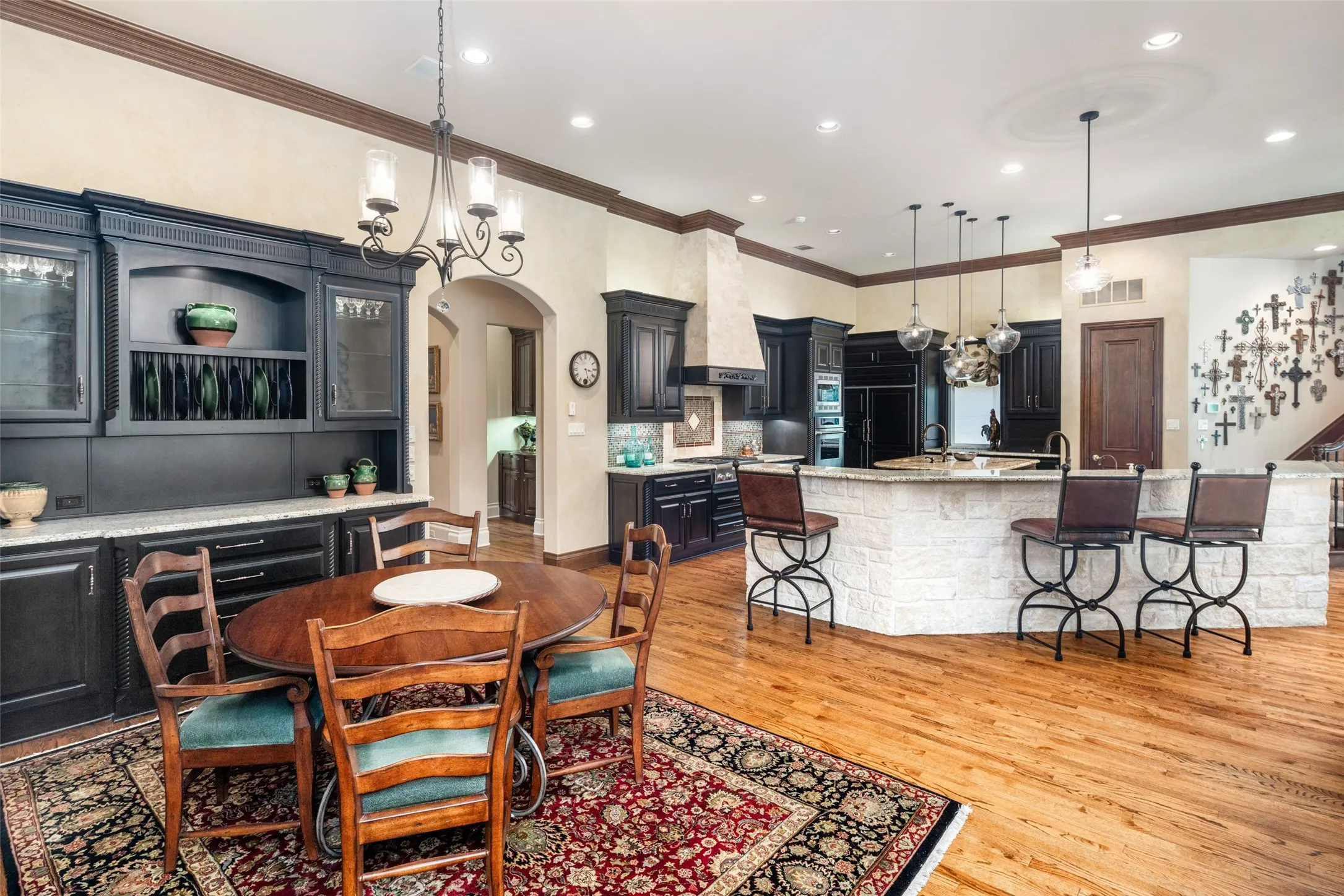 Single Family Residence For Sale in Collin County , 2025 Creekridge Drive, Frisco, Texas 75034, 6 Bedroom, 7 Bathroom, 4 Garage spaces, 7,803 Sqft, built in 1999, mls#21309491, Real Estate Agent in Frisco, Homes For Sale in Collin county, Homes For Sale in Frisco, Realtor in Frisco Texas, Real Estate Brokerage Independent Realty Texas, Luminita Cordes Realtor